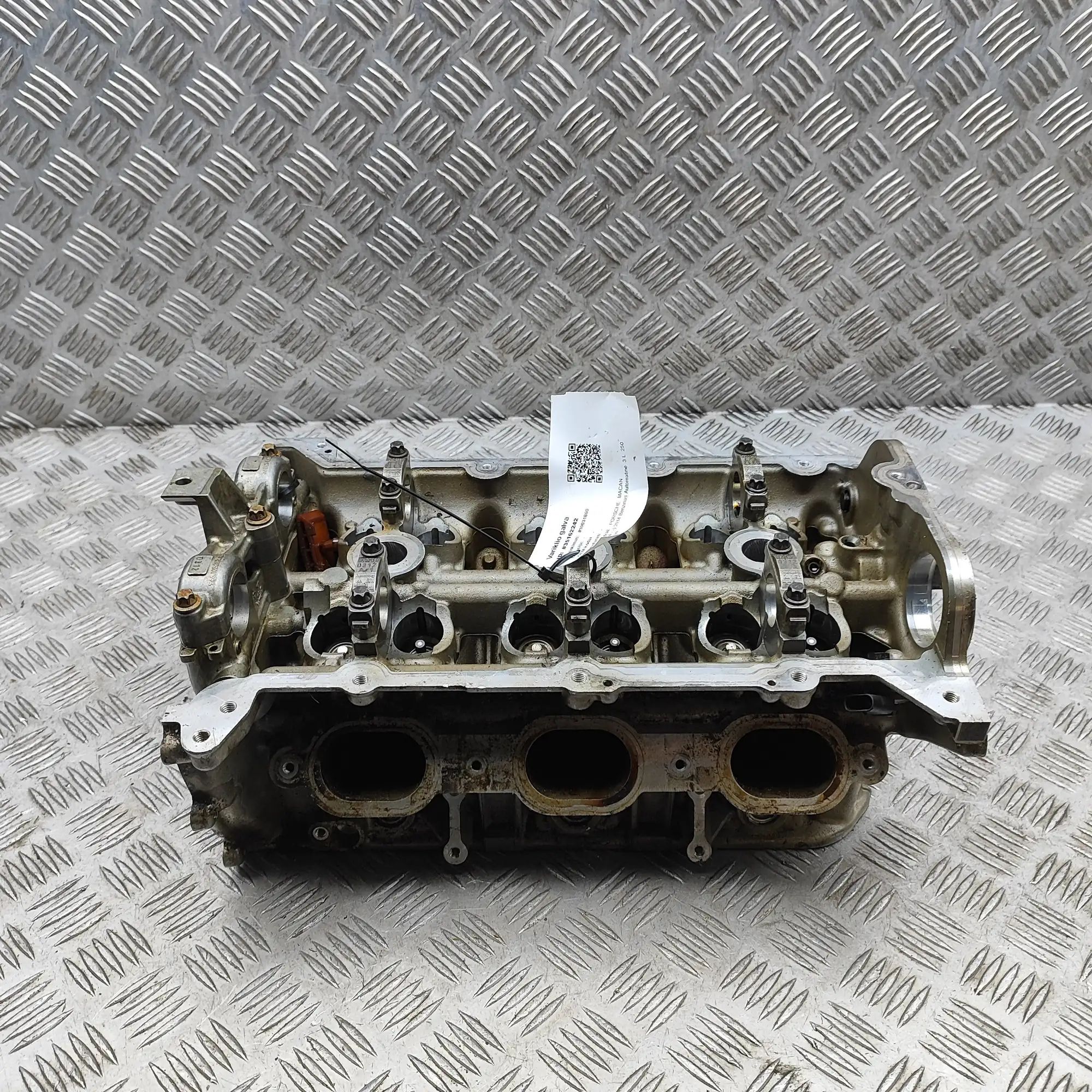 Porsche Macan Left Side Engine Head