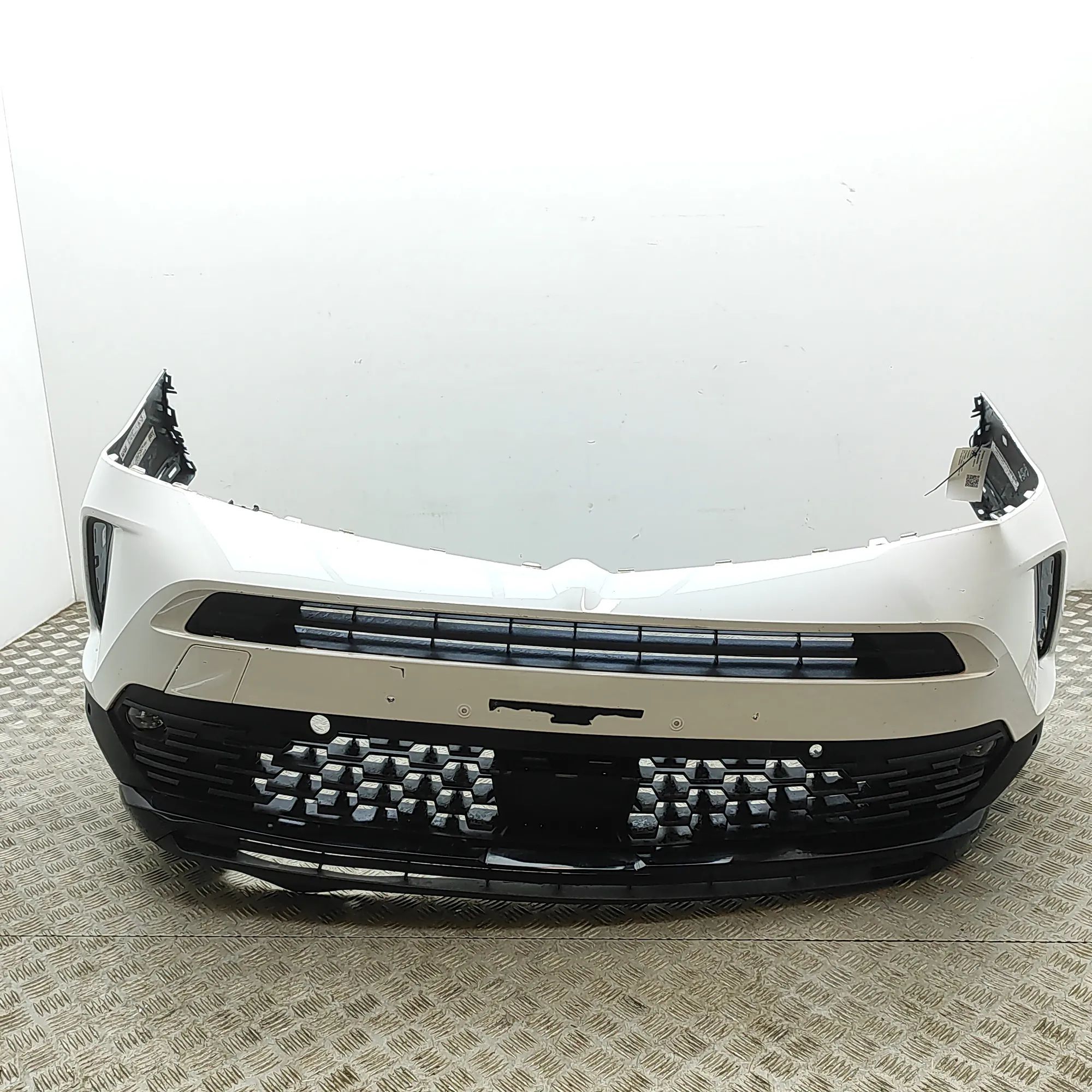 Opel Mokka (B) front bumper 98433175WP Front Bumper OPEL MOKKA (2020-...)

...