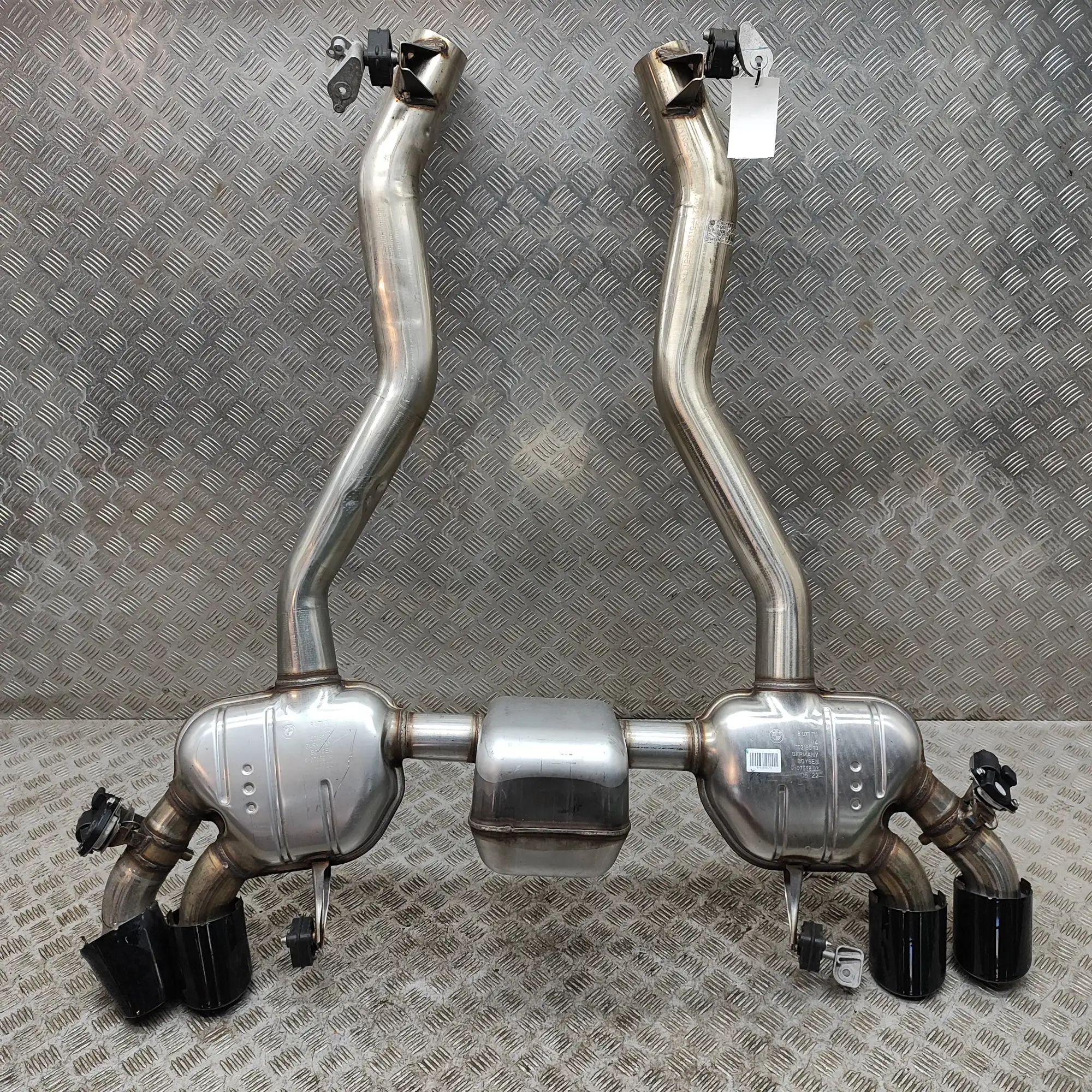 BMW 8 (G15) Exhaust 8071133, 8071111 Exhaust BMW M8 (Coupe F92) (20...