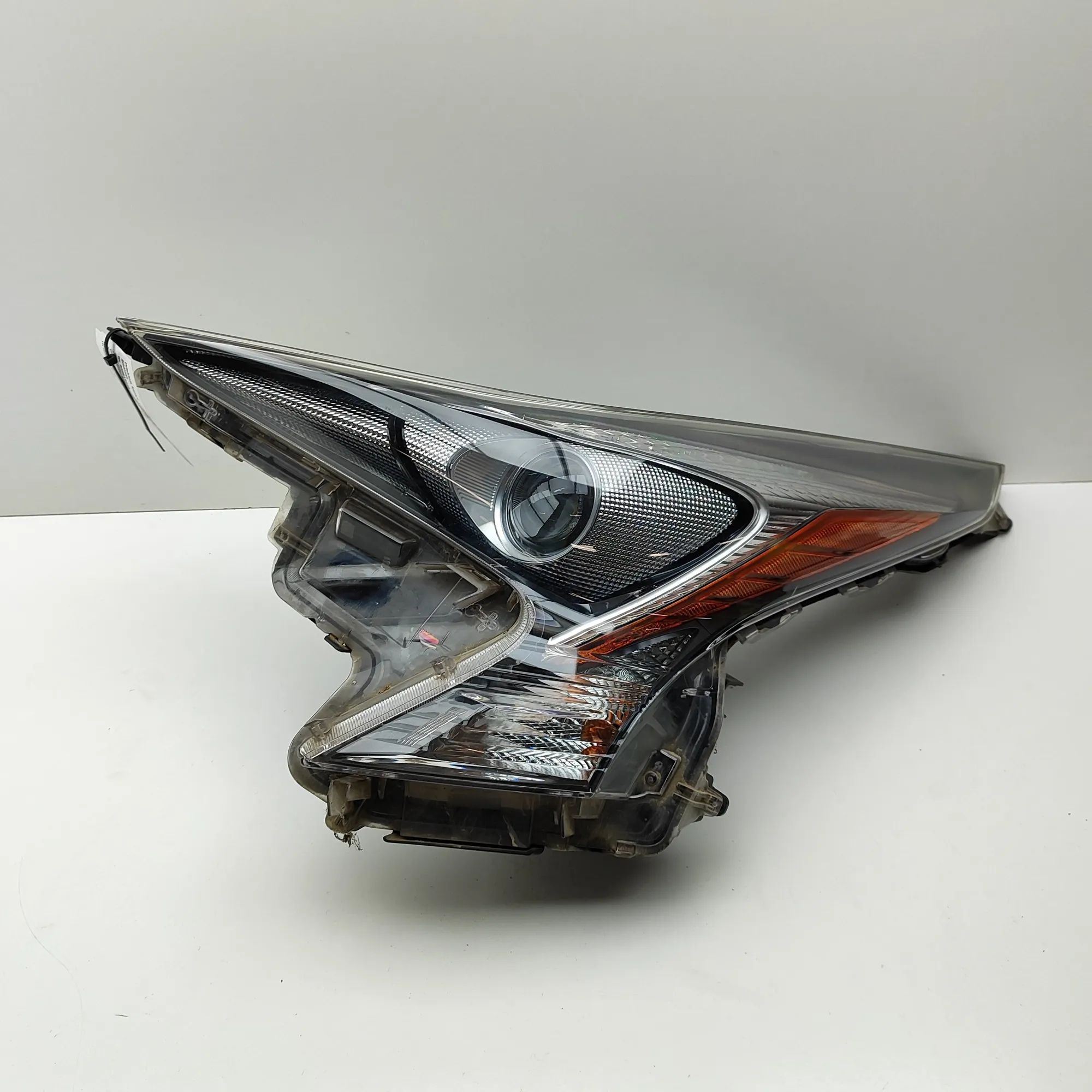Toyota Prius+ Front Left Headlight 8118547691, 81185-47691 Front Left Headlight TO...