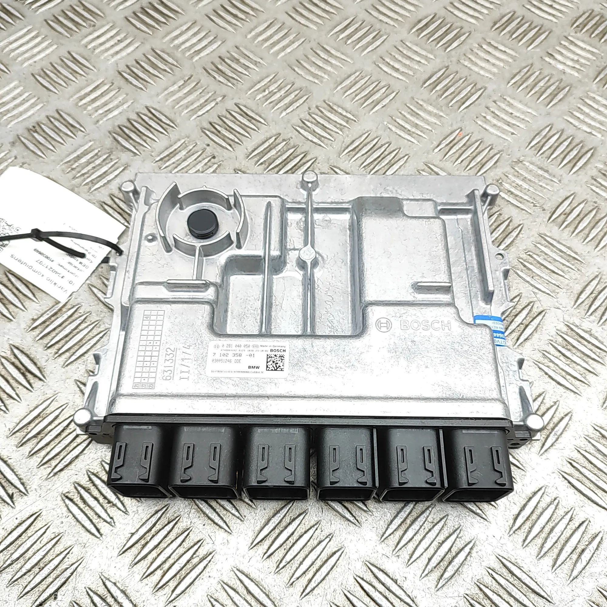 BMW X5 (G05) Engine Control Unit 0281040050, 7102358 Engine Control Unit BMW X5 ...