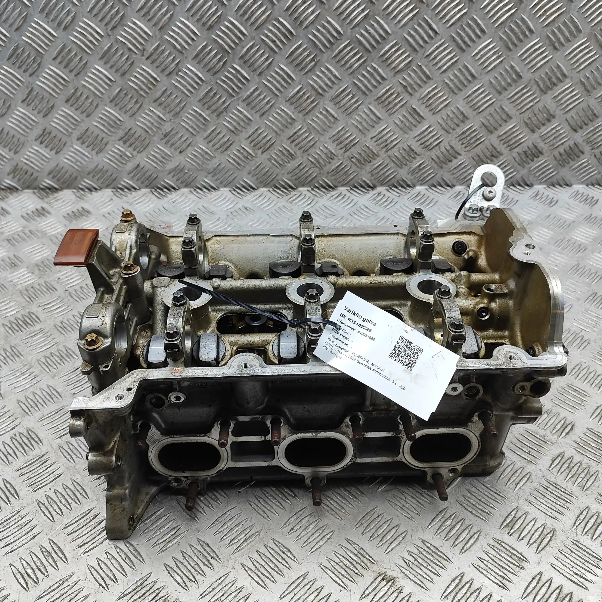 Porsche Macan Right Side Engine Head
