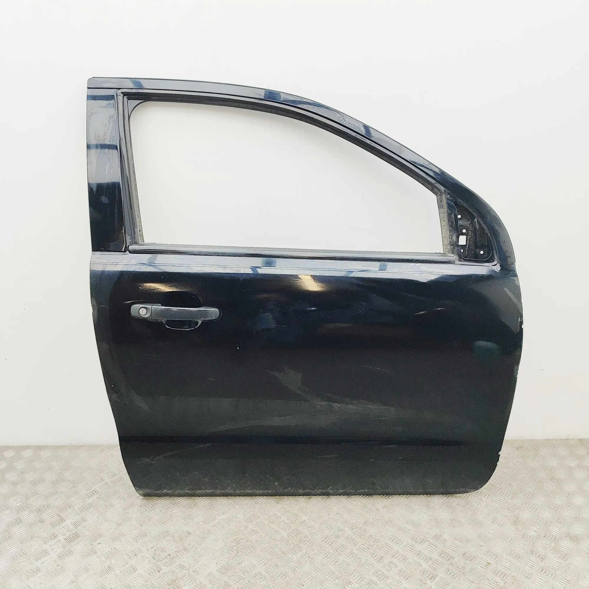 Ford Ranger Front Right Door DB39-2120124-AC Front Right Door FORD RANGER (T...