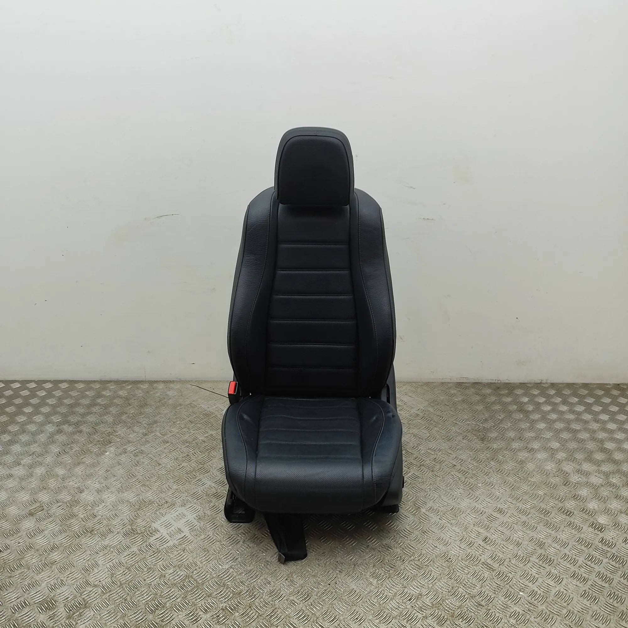 Mercedes-Benz GLE (W167) Front Left Seat A0009102812, A1679102509 Front Left Seat MERCED...