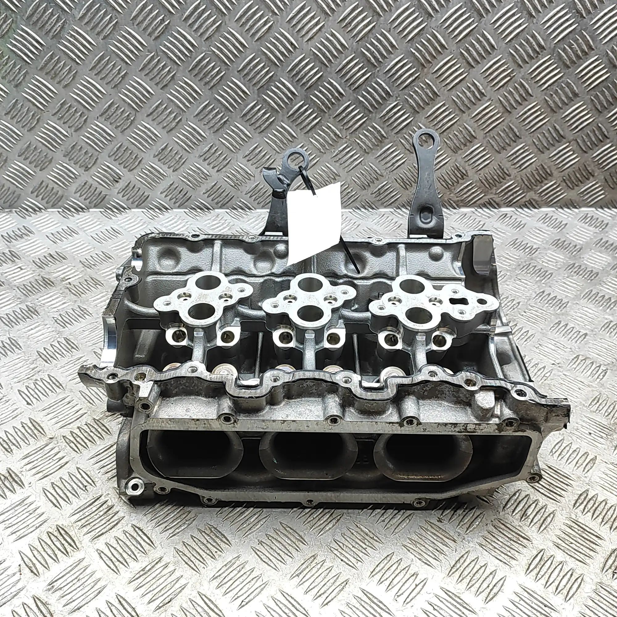 Volkswagen Touareg Left Side Engine Head 06M103403AF Left Side Engine Head VW TOUAREG (C...