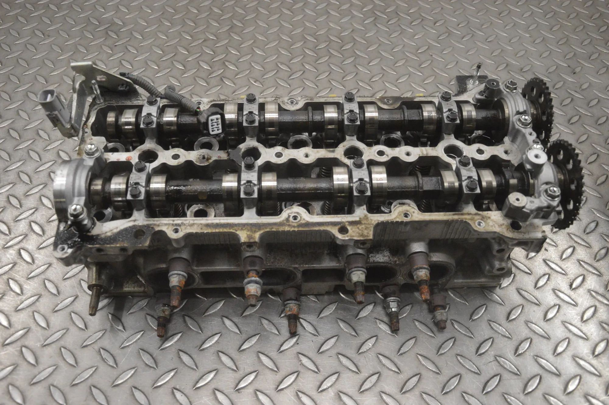 Toyota Land Cruiser 150 Engine Cylinder Head D188241085 Engine Cylinder Head TOYOTA LAND CRU...