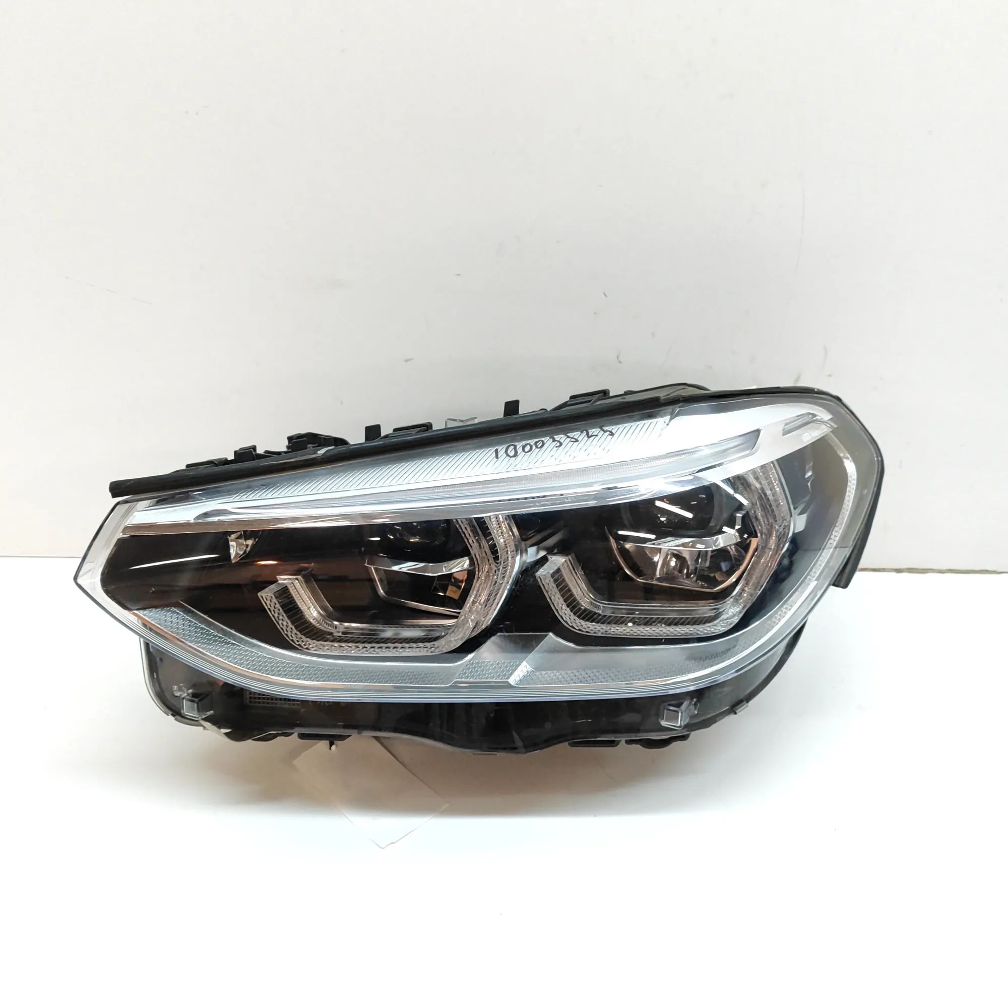 BMW X3 / iX3 (G01) Front Left Headlight 8496827 Front Left Headlight BMW X3 (G01, F97) ...