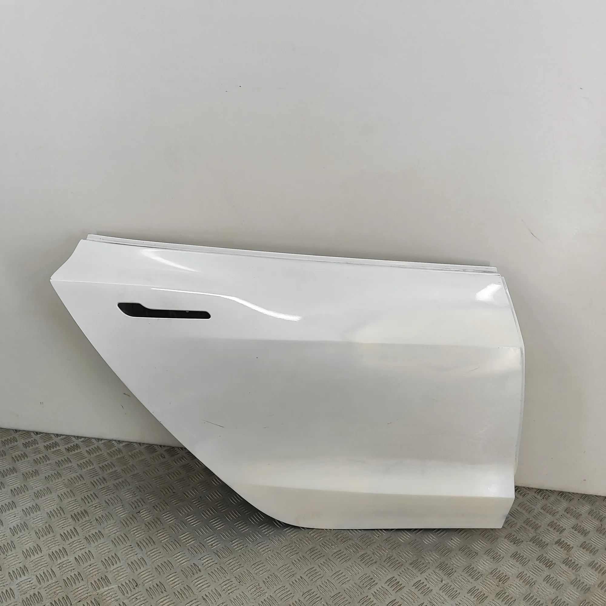 Tesla Model 3 Rear Right Door 1081458-S0-F Rear Right Door TESLA MODEL 3 (201...