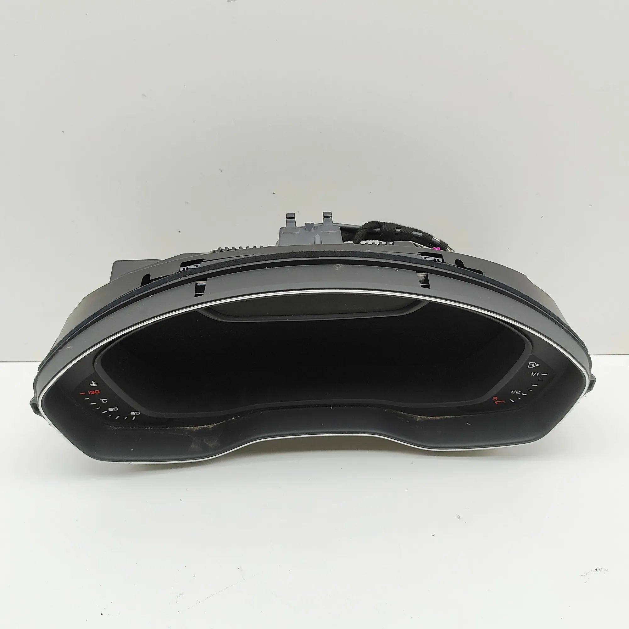 Audi Q5 (8R) Instrument Cluster Speedometer 0263731009, 8W5920790C Instrument Cluster Speed...