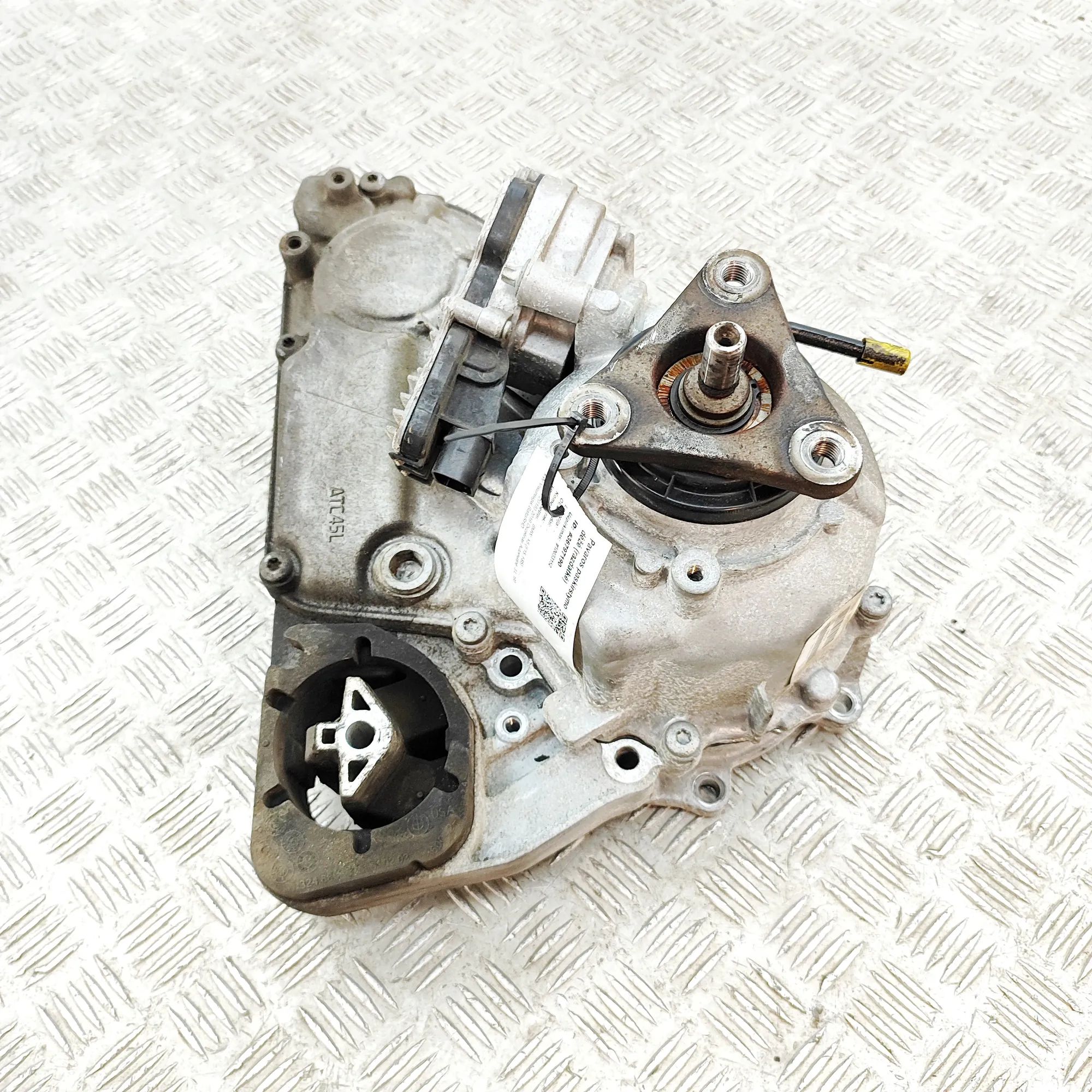 BMW X5 (G05) Vahekast / nurkreduktor 8643153, A2C73522106, 8643151 Transfer Box BMW ...