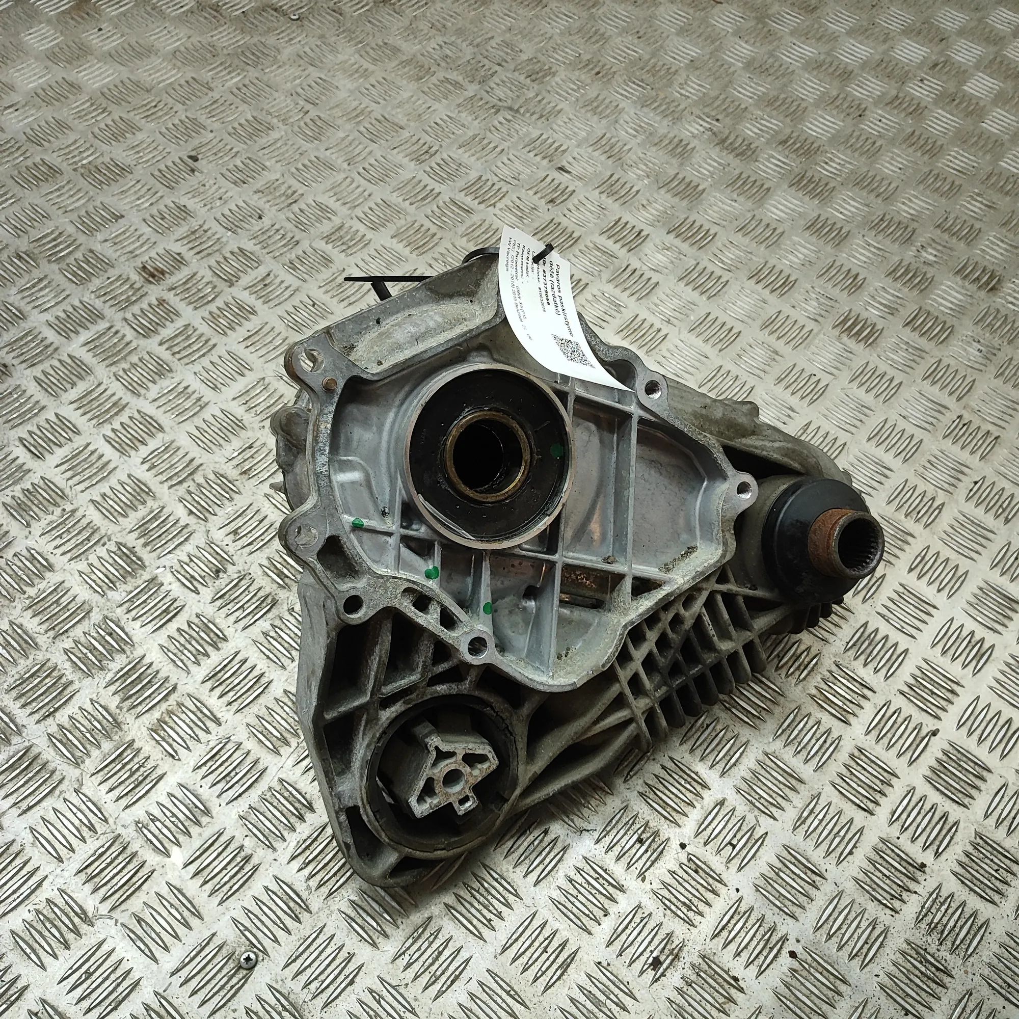 BMW X5 (F15) Vahekast / nurkreduktor 8643153, 8643151 Transfer Box BMW X5 (F15, F85)...