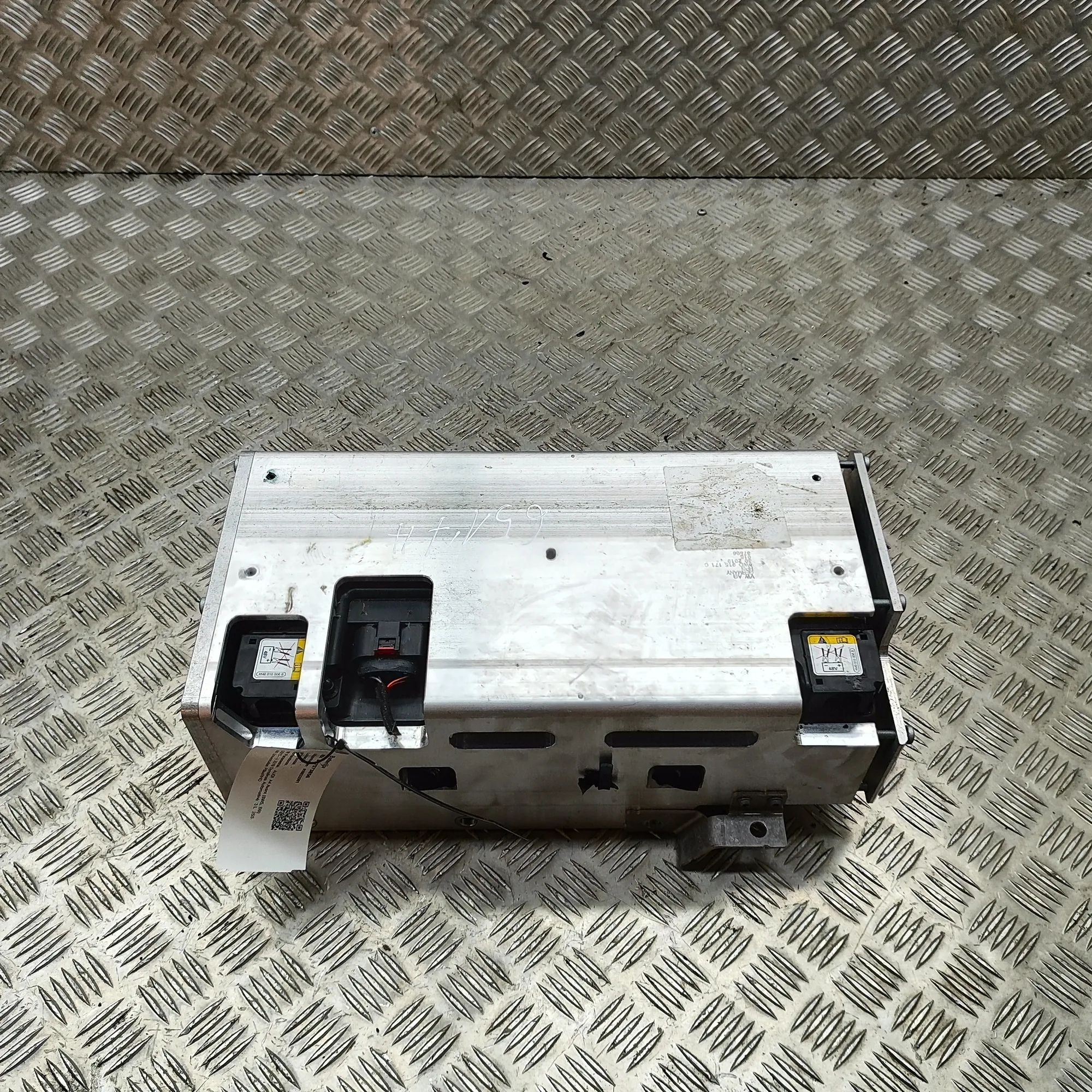 Audi A4 (B9) battery 8W0915171, 4M0915105B, 4M0915105, 8W0915171C Ba...