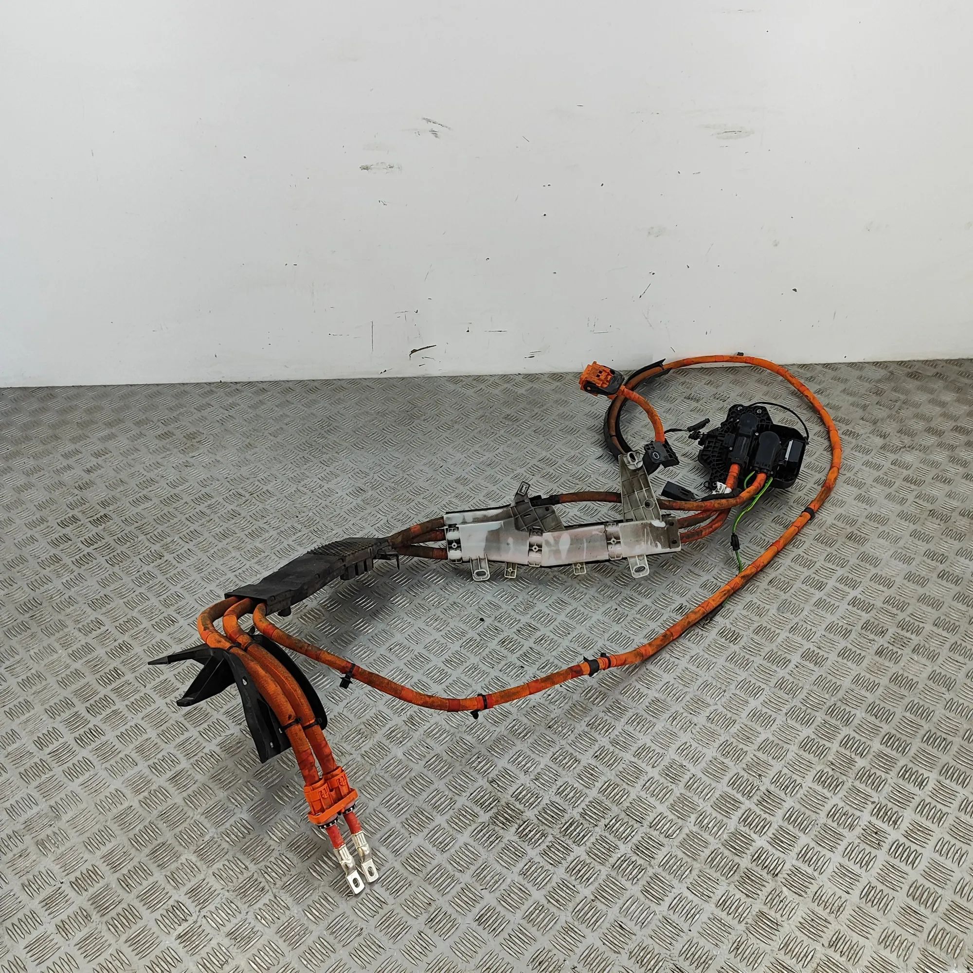 Volvo XC40 / EX40 Battery Charging Cable 32340045 Battery Charging Cable VOLVO XC40 (536...