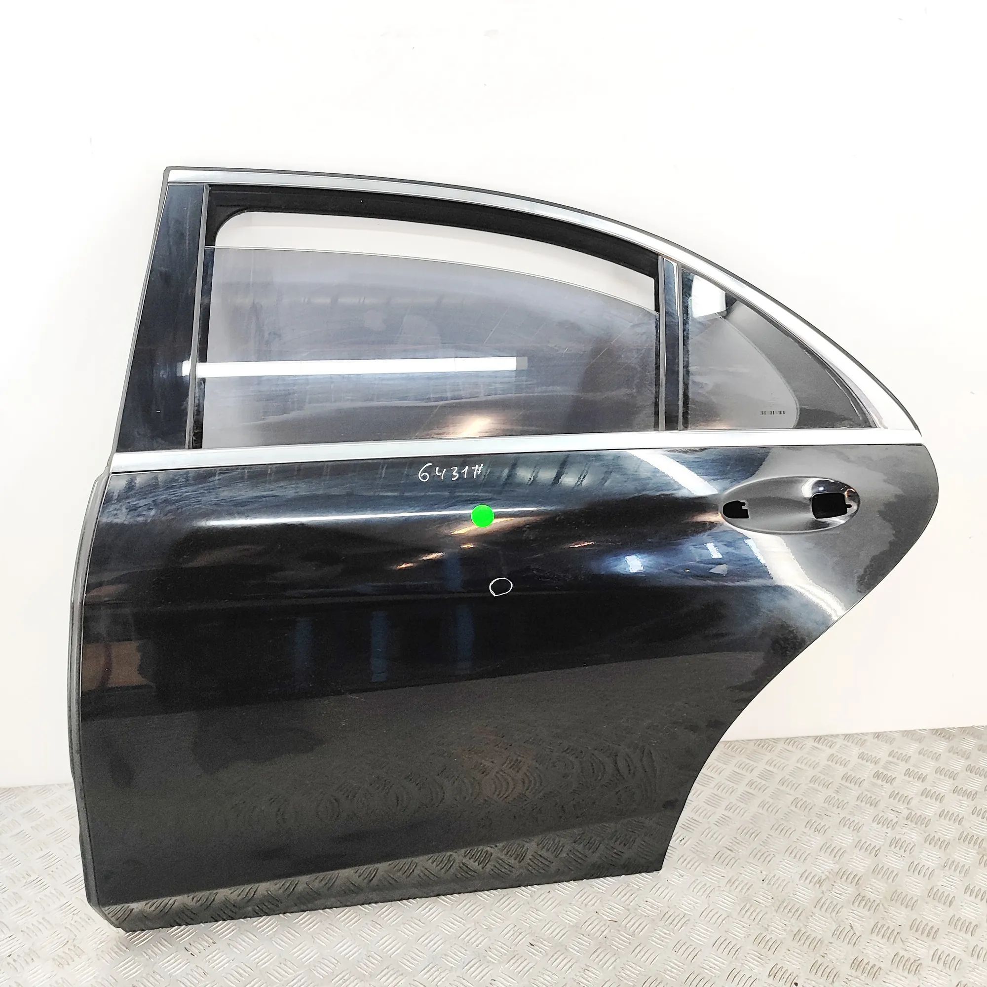 Mercedes-Benz A (W176) Rear Left Door A2229001914, A2C7408870800, A2237300300, A22290...