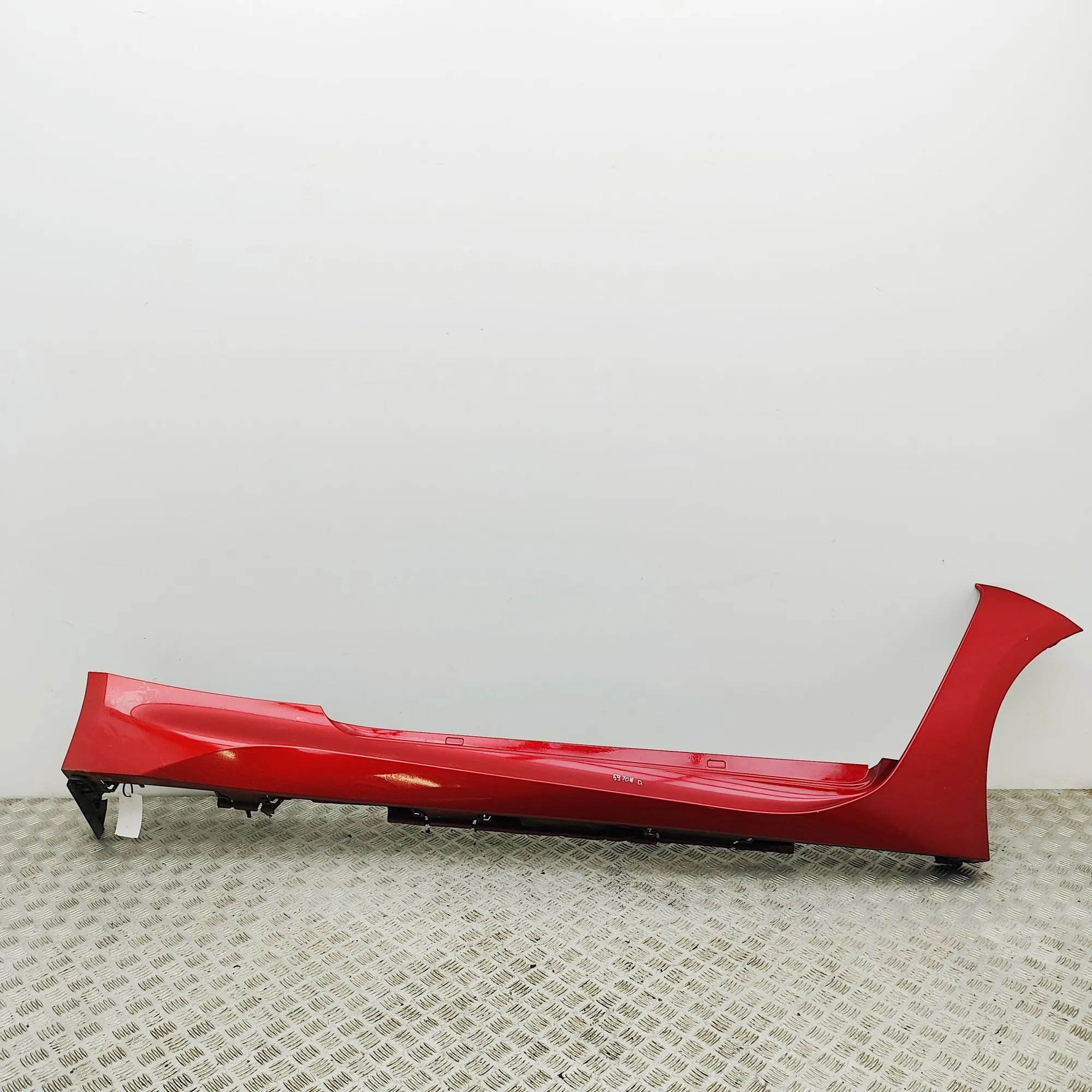 Lexus RC Right Side Plastic Sideskirt Cover 75850-24090 Right Side Plastic Sideskirt Cover ...