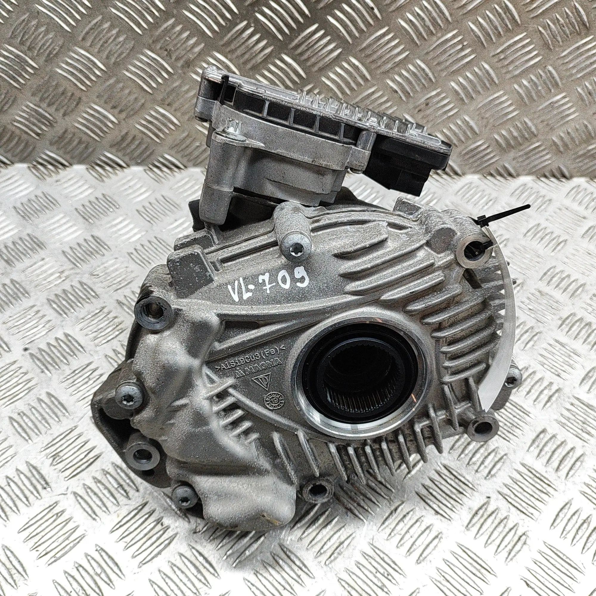 Porsche Macan Transfer box