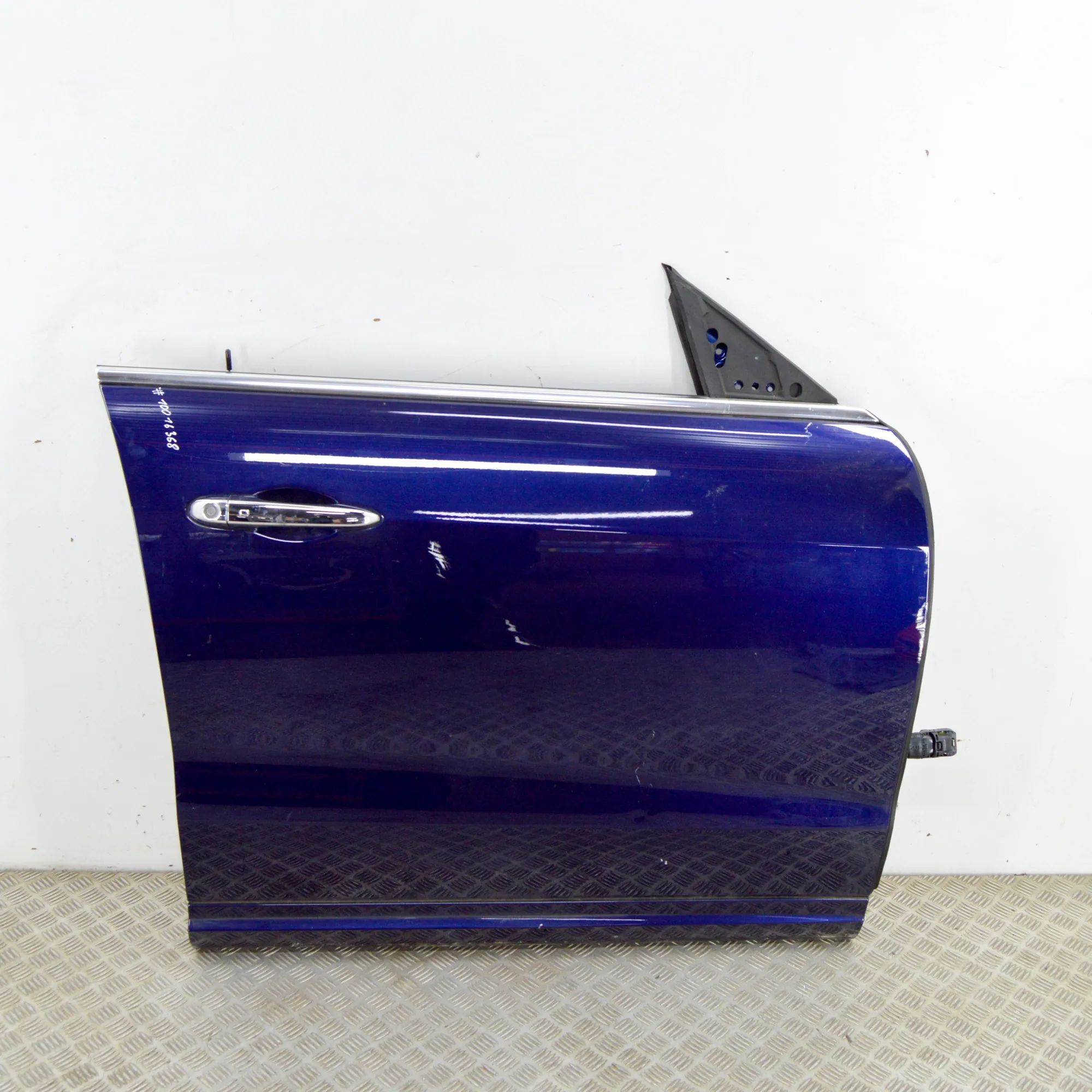 Maserati Levante Front Right Door 673009989 Front Right Door MASERATI LEVANTE (SU...
