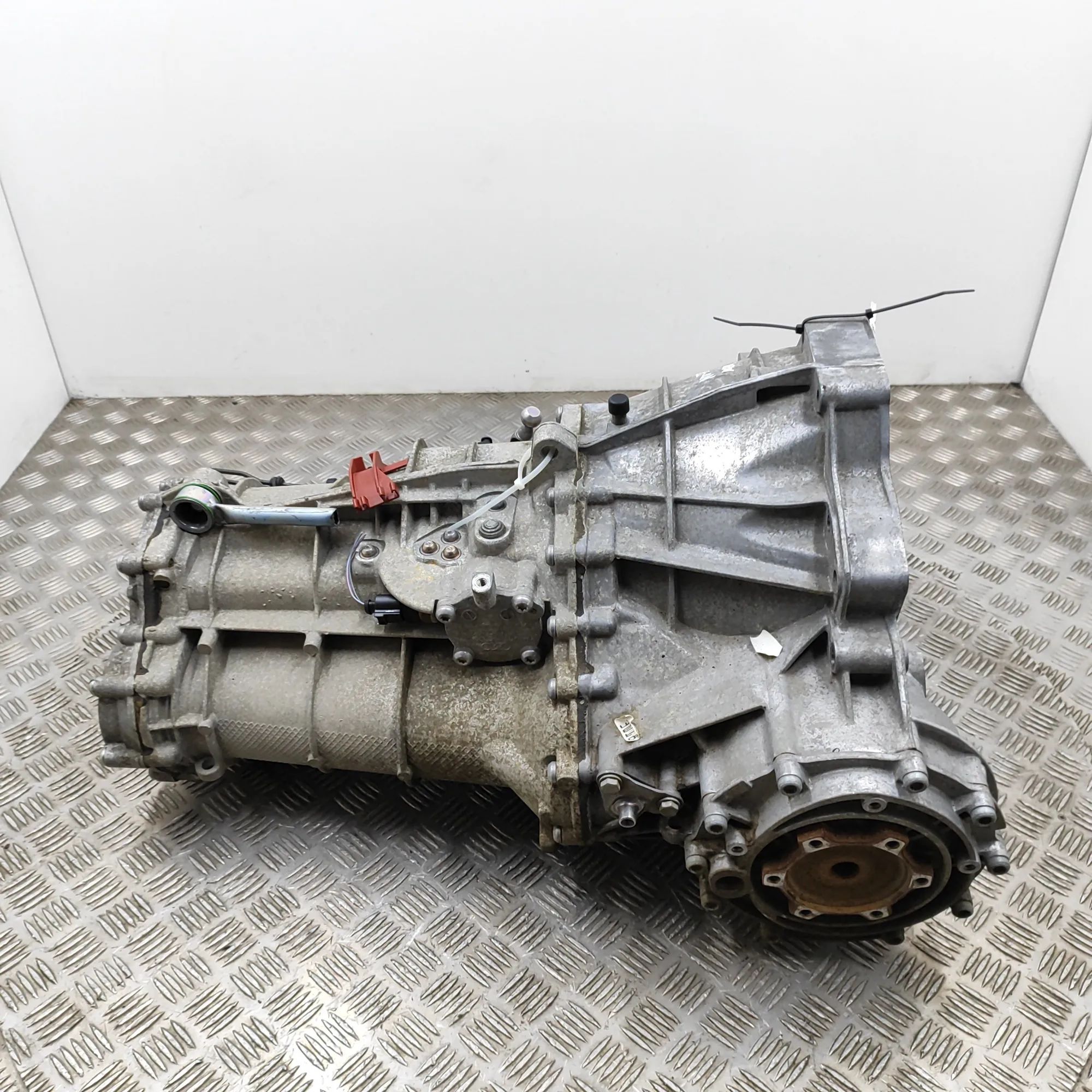 Audi A4 (B8) Gearbox MHK Gearbox AUDI A4 (8K2, B8) (2007-2015)

Part...