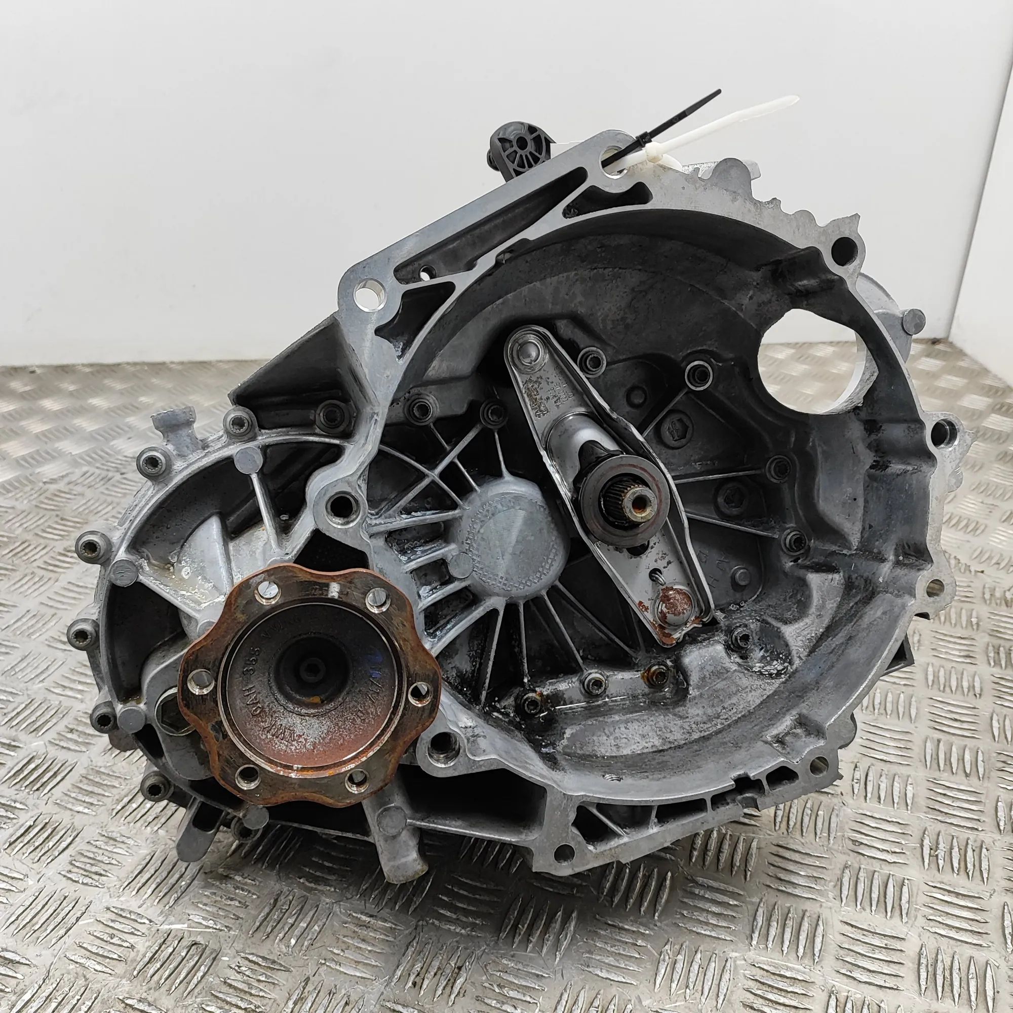 Volkswagen T-Roc Gearbox SEM Gearbox VW T-ROC (A11) (2017-...)

Part cod...