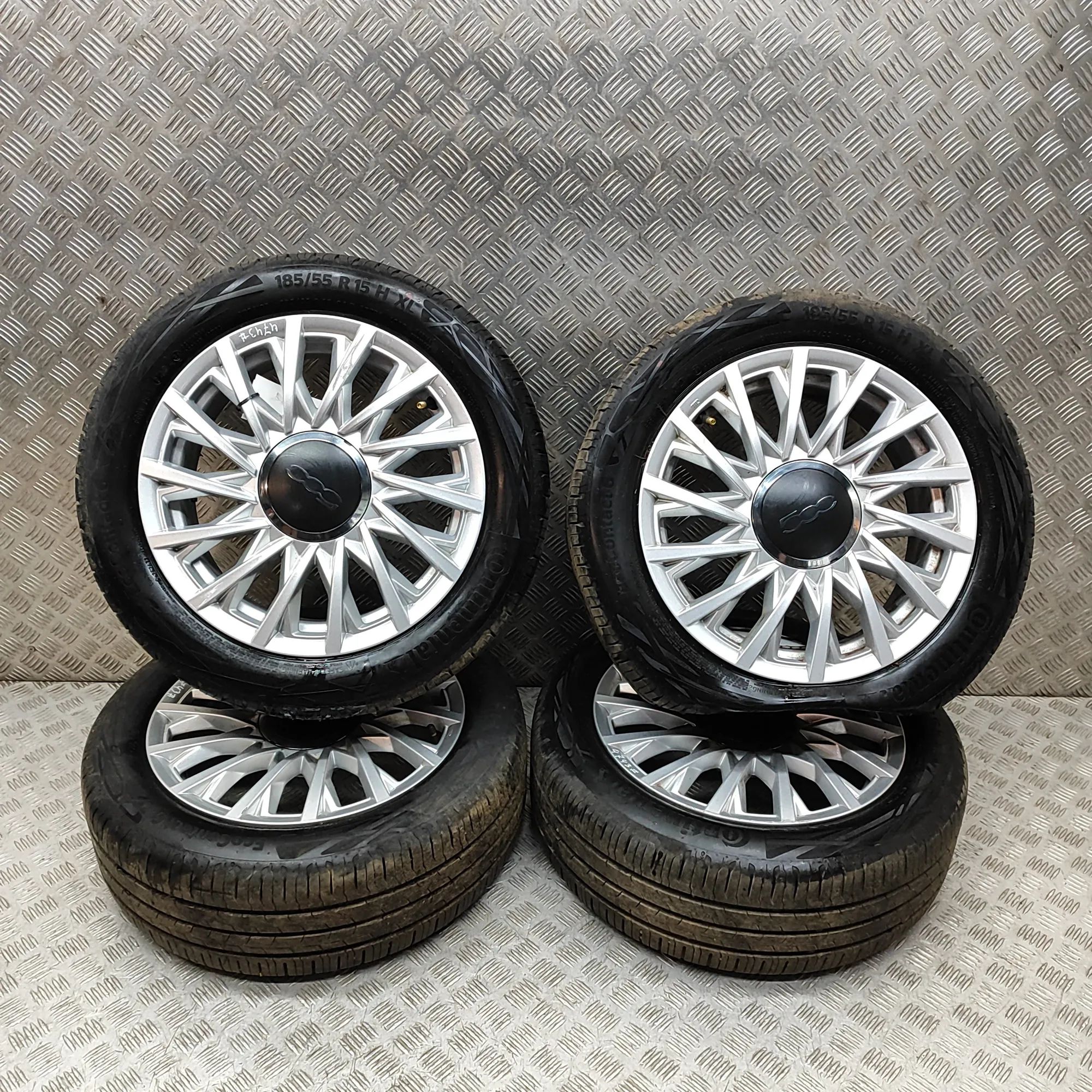 Fiat 500 (312) Alloy Wheel Set 52027758 Alloy Wheel Set FIAT 500 (312_) (2007-...
