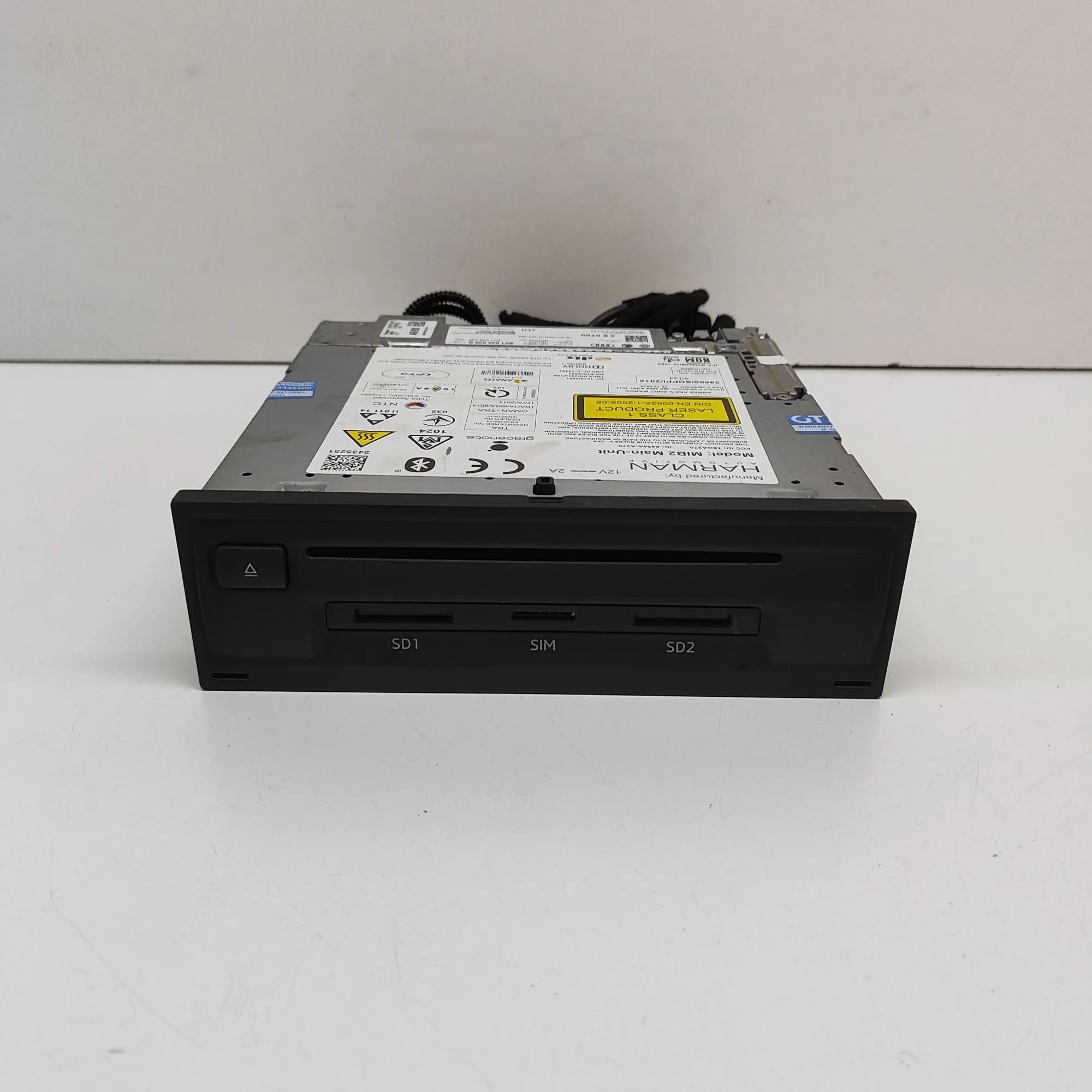 Audi A3 (8V) Navigation Control Unit 8V1035035, 8V1035035B Navigation Control Unit A...