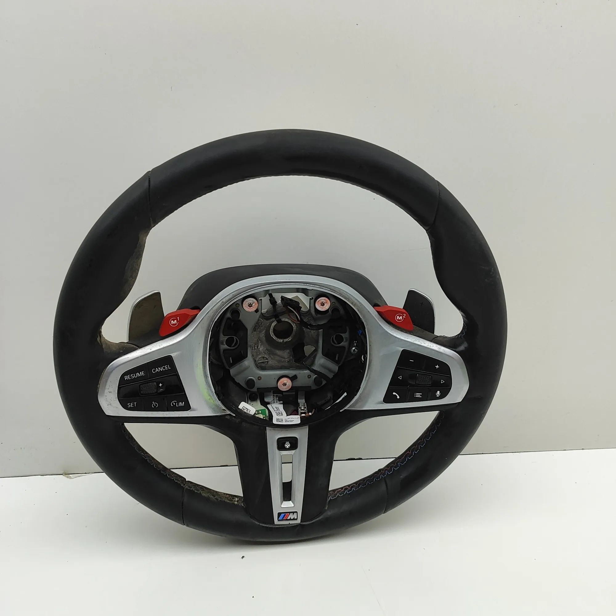 BMW X5 (G05) steering wheel 8094392 Steering Wheel BMW X5 (G05) (2018-...)
...