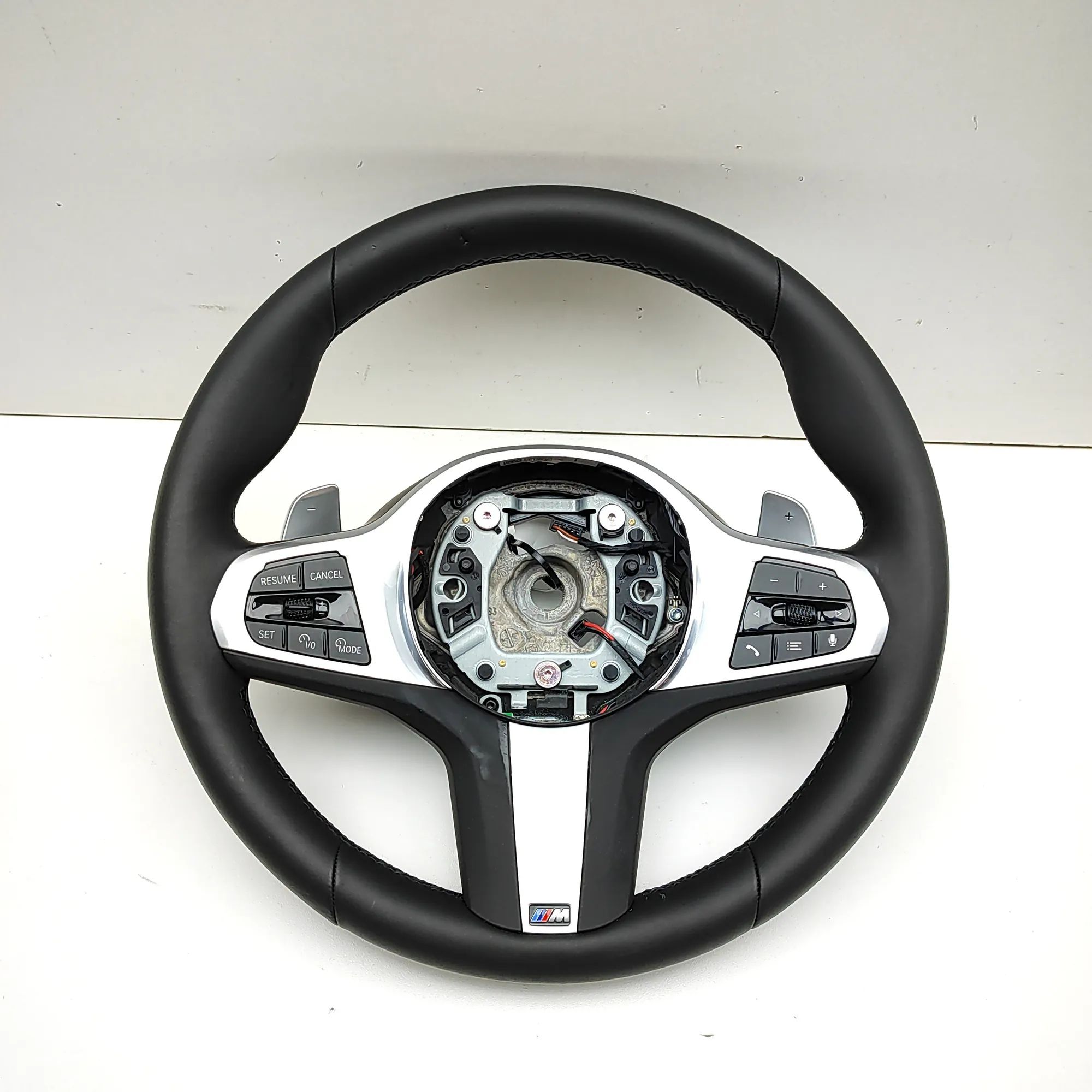 BMW X6 (G06) steering wheel 5A1D383 Steering Wheel BMW X6G06 (2019-...)

Pa...