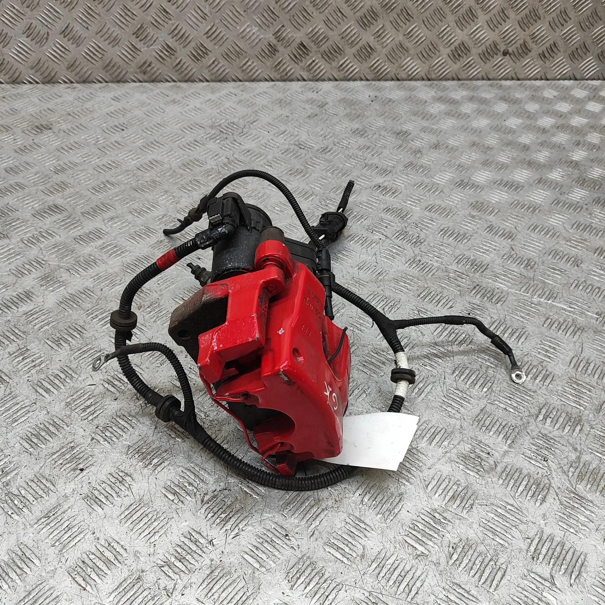 Alfa-Romeo Giulia (952) Rear Left Brake Caliper 00505690020, 50569002, 00505485240 Rear Left Br...