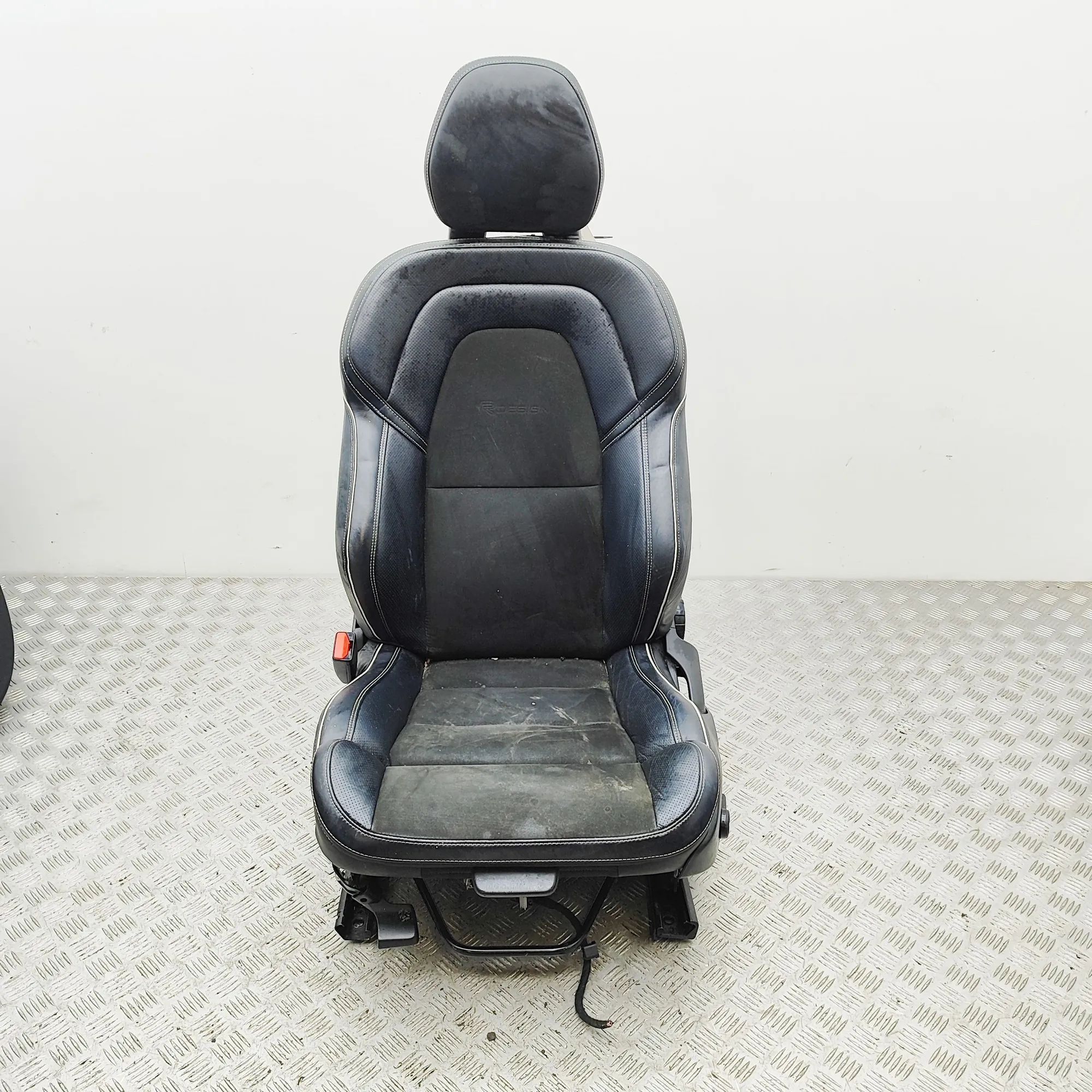 Volvo S90 Front Left Seat 32341692 Front Left Seat VOLVO V90 (II) (2016-....