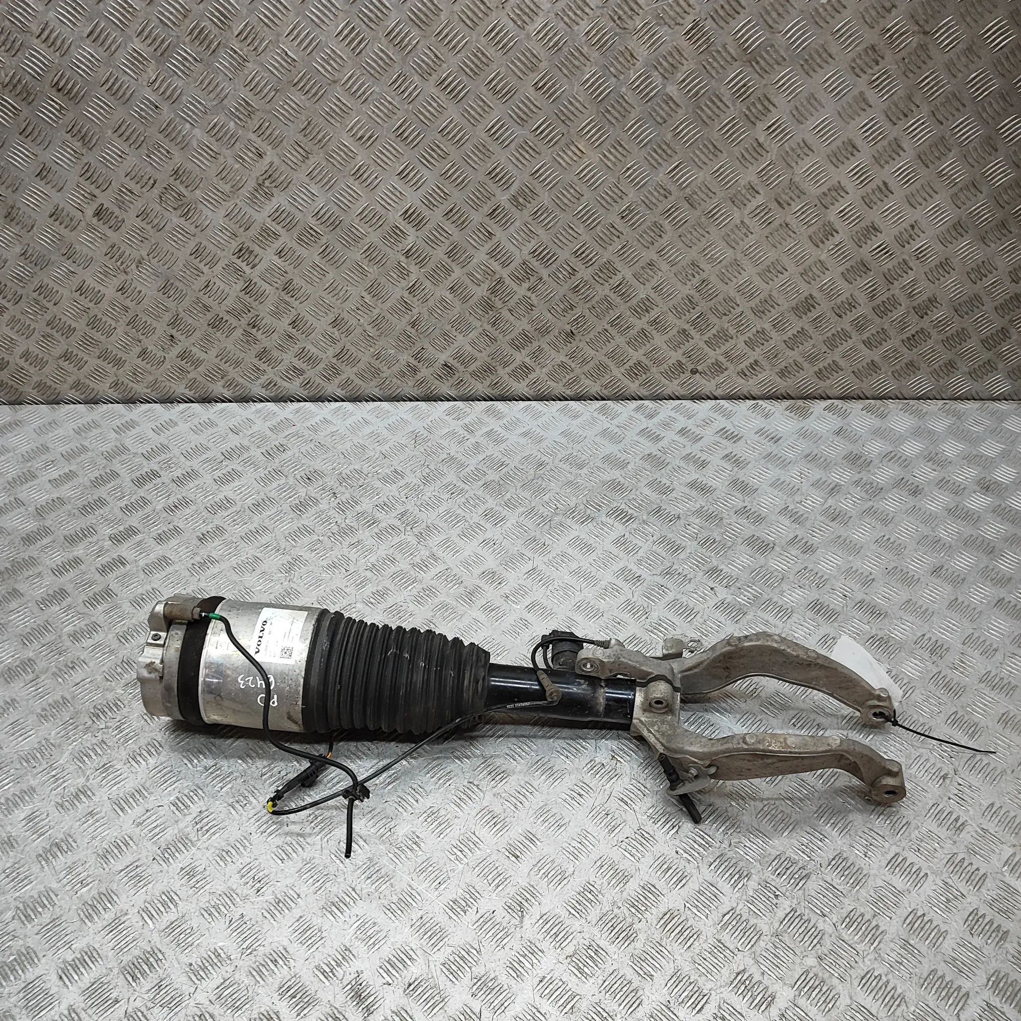 Volvo XC90 Front Right Air Shock Absorber P32269549, 32269549 Front Right Air Shock Absor...