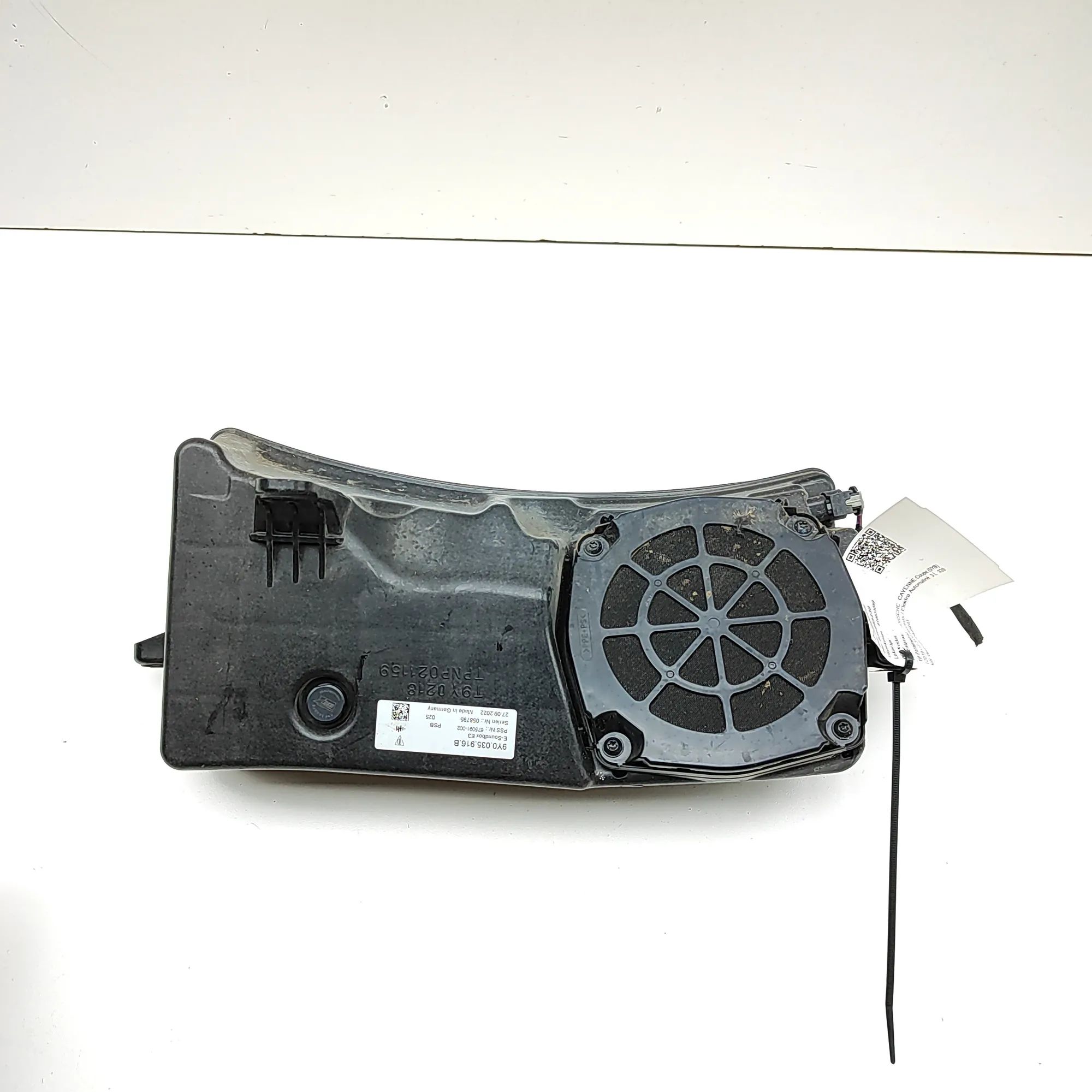 Porsche Cayenne Engine Sound Control Unit