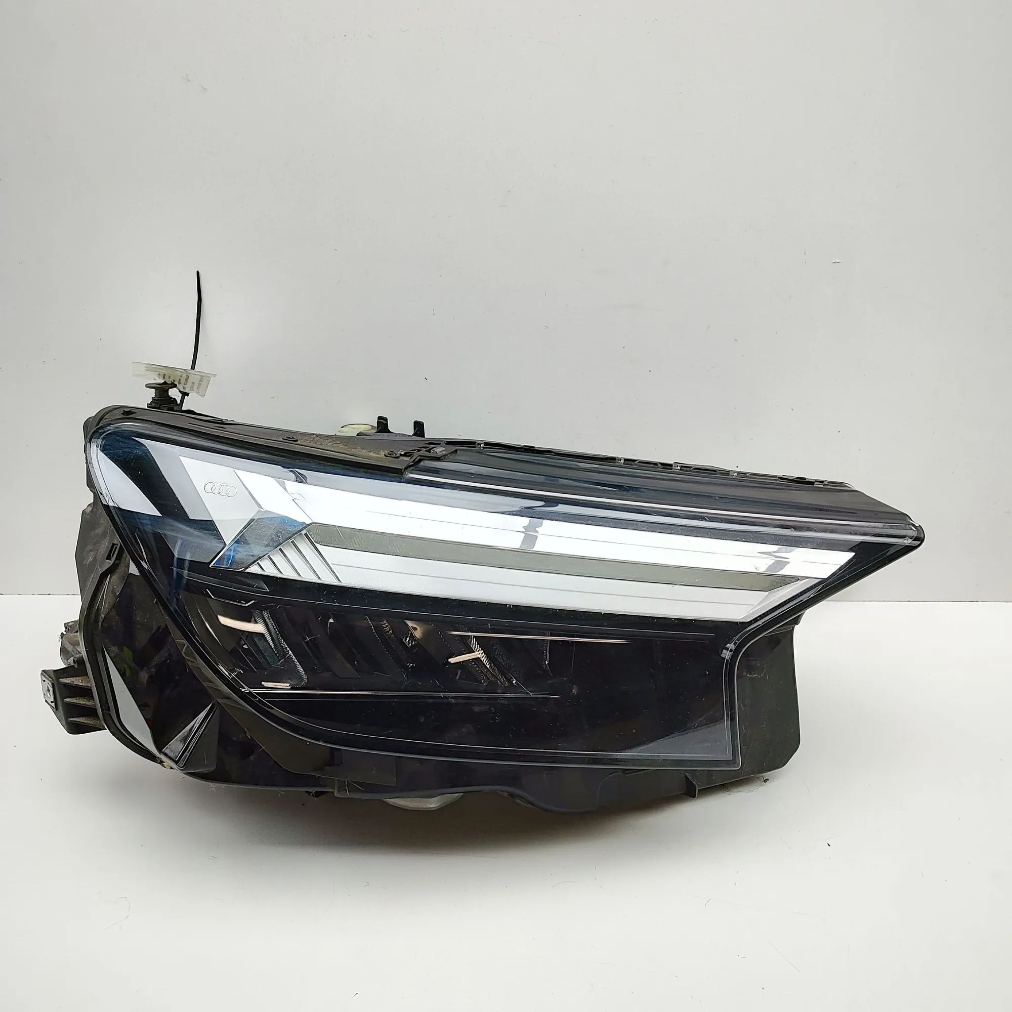 Audi Q4 e-tron Front Right Headlight 89A941034A Front Right Headlight AUDI Q4 (Sport...