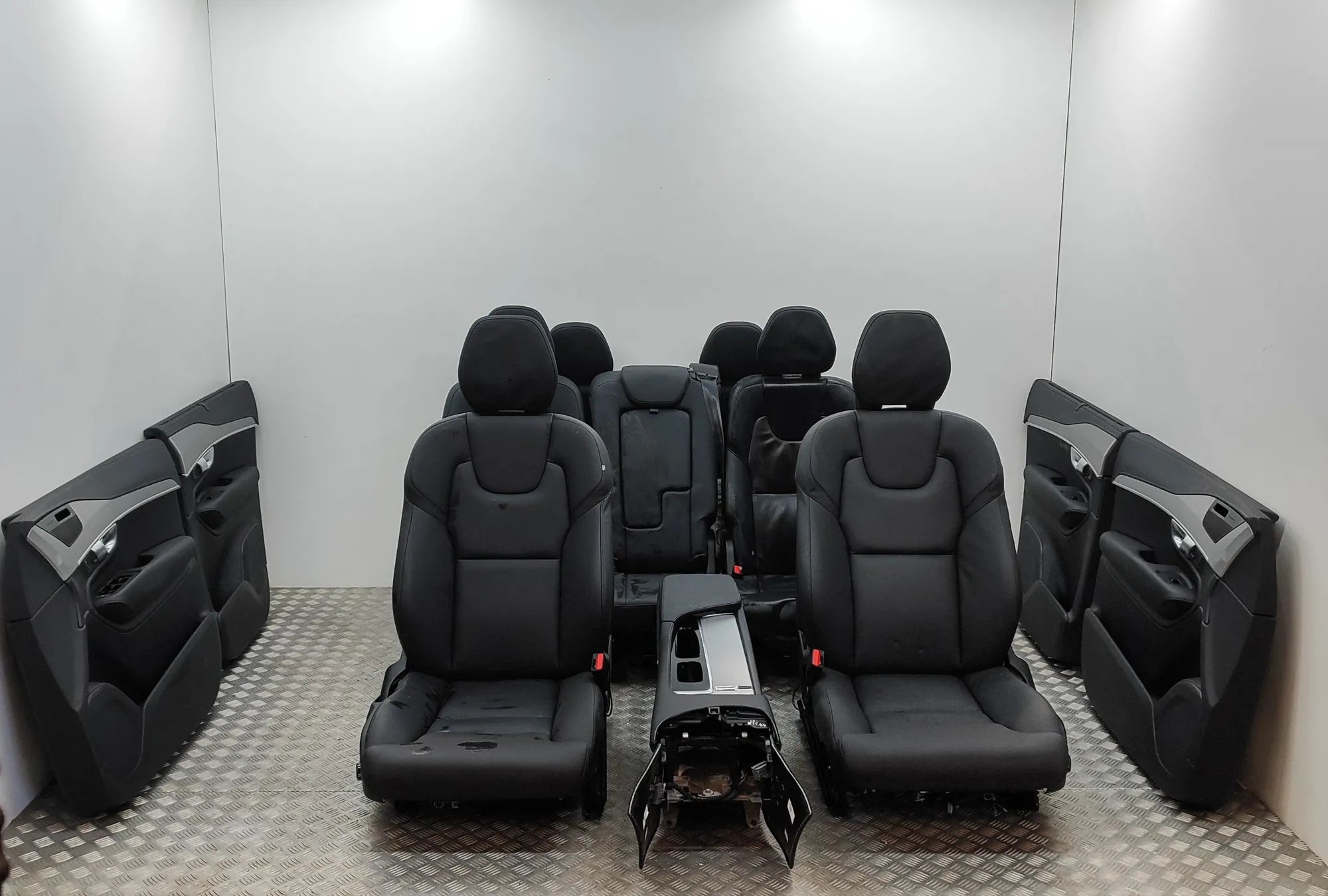 Volvo XC90 Interior Seats W/ Door Cards Kit 31393116, 31393115, 31393113, 31393114 Interior...