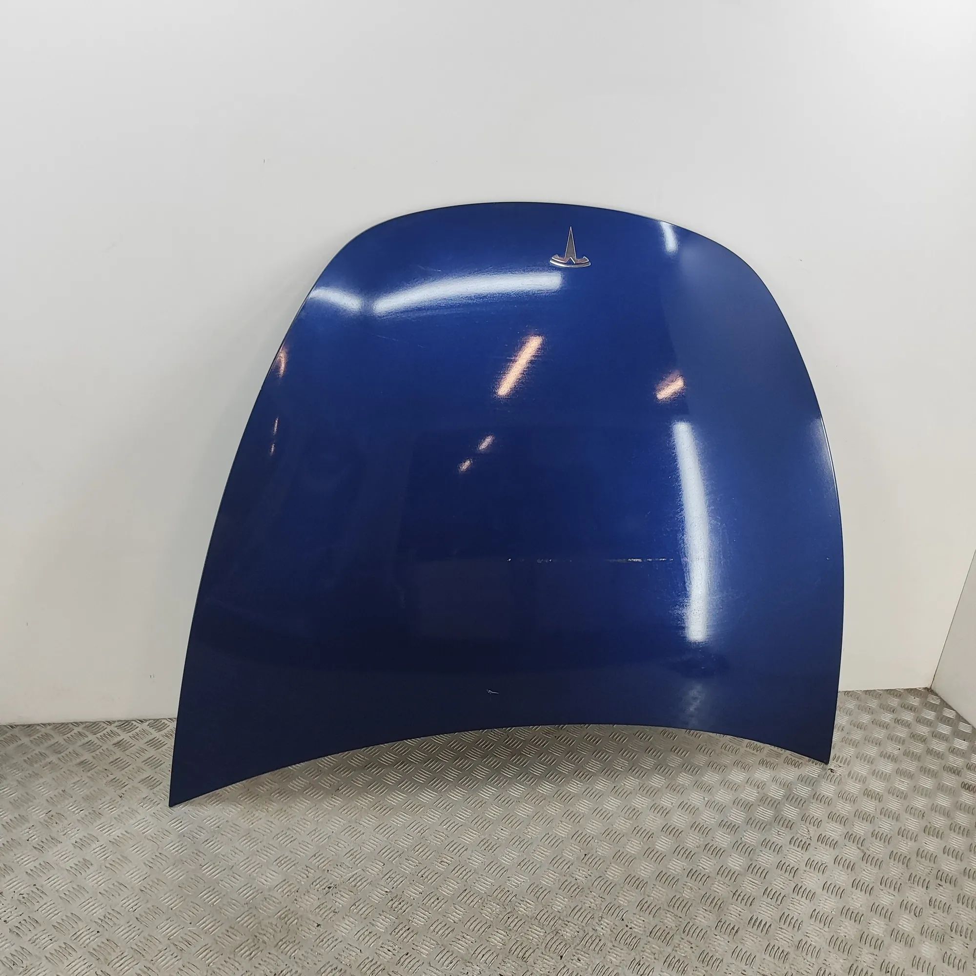 Tesla Model 3 Bonnet Hood 1081390-EC-C Bonnet Hood TESLA MODEL 3 (2018-.....