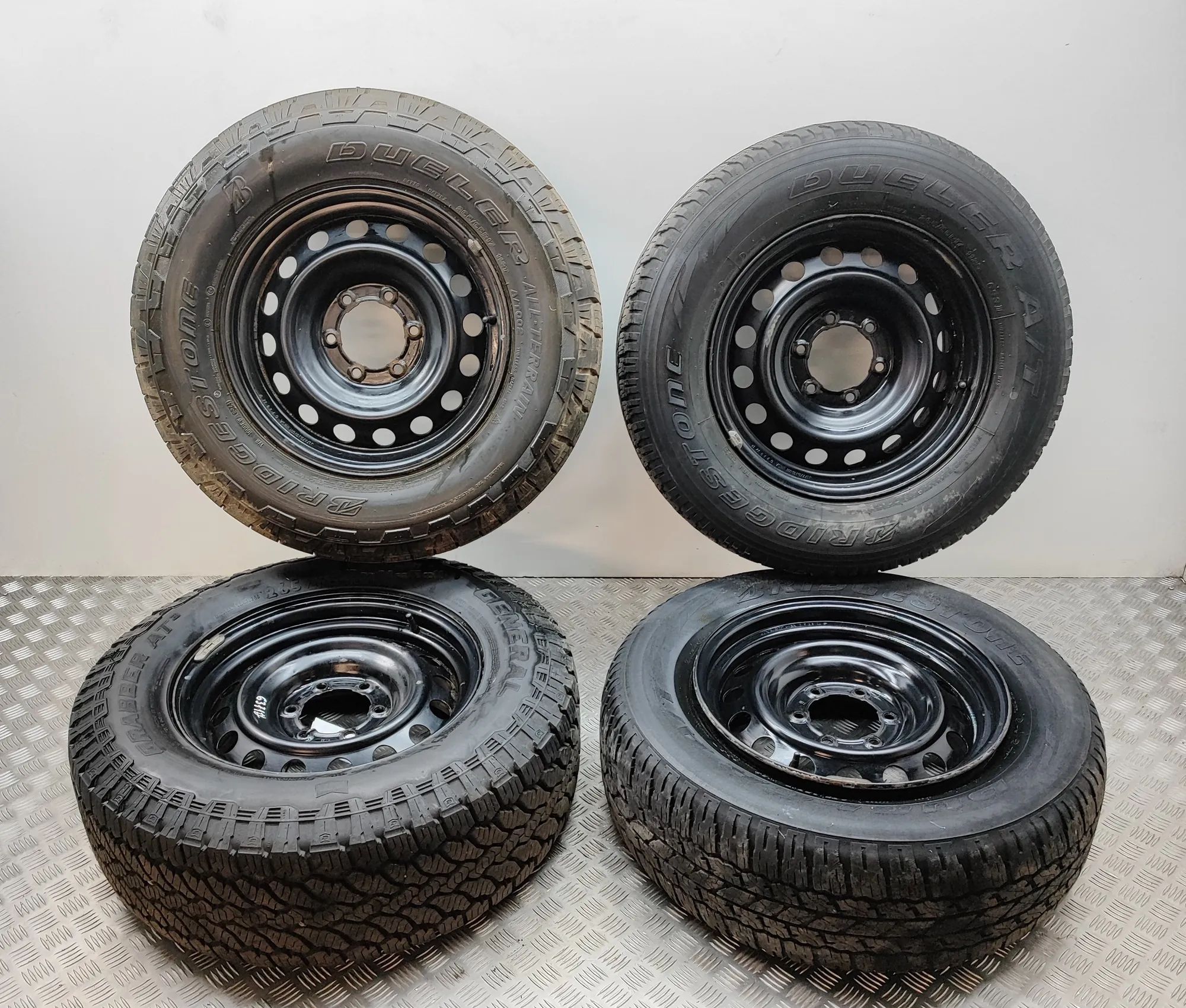 Toyota Hilux Alloy Wheel Set 42611-0KJ00 Alloy Wheel Set TOYOTA HILUX (VIII ...