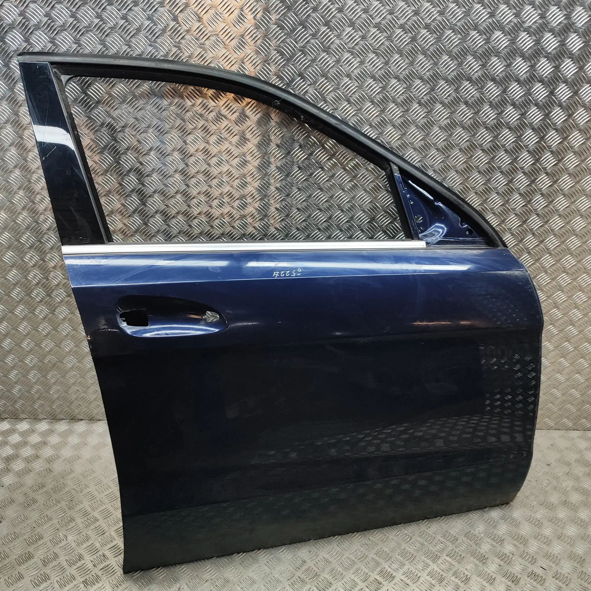 Mercedes-Benz ML / GLE (W166) Front Right Door A1667200205 Front Right Door MERCEDES-BENZ GLE ...