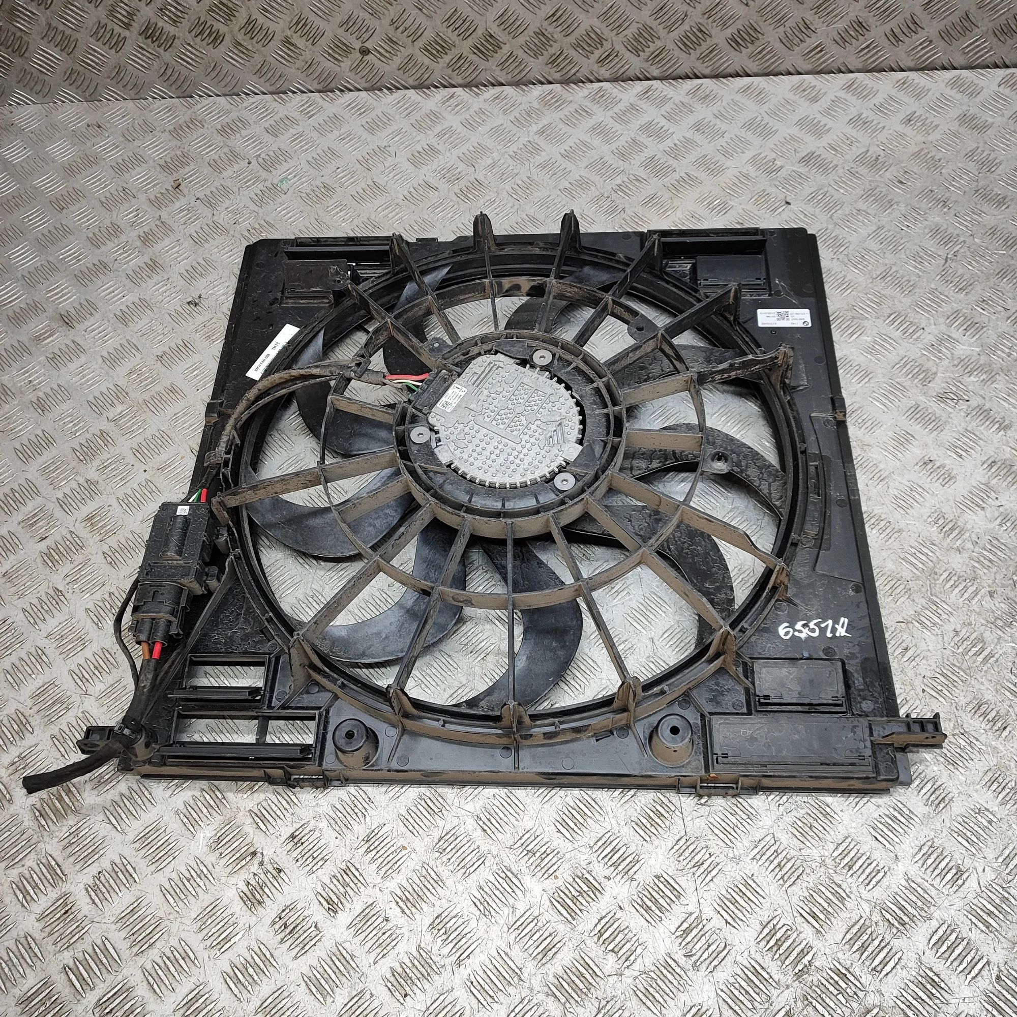 BMW X3 / iX3 (G01) Engine Cooling Fan Shroud 8686171, 5001581, 8487637 Engine Cooling Fan Sh...