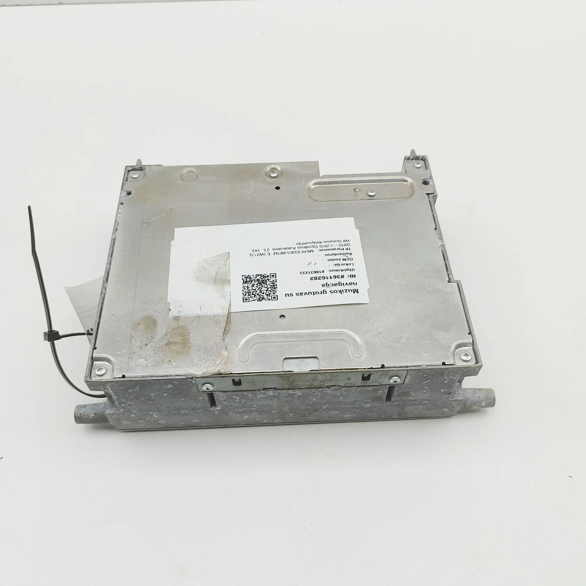 Mercedes-Benz A (W176) Music Navi CD Radio Player Head Unit A2139015804, A2139022609, A2139004015 Music Nav...