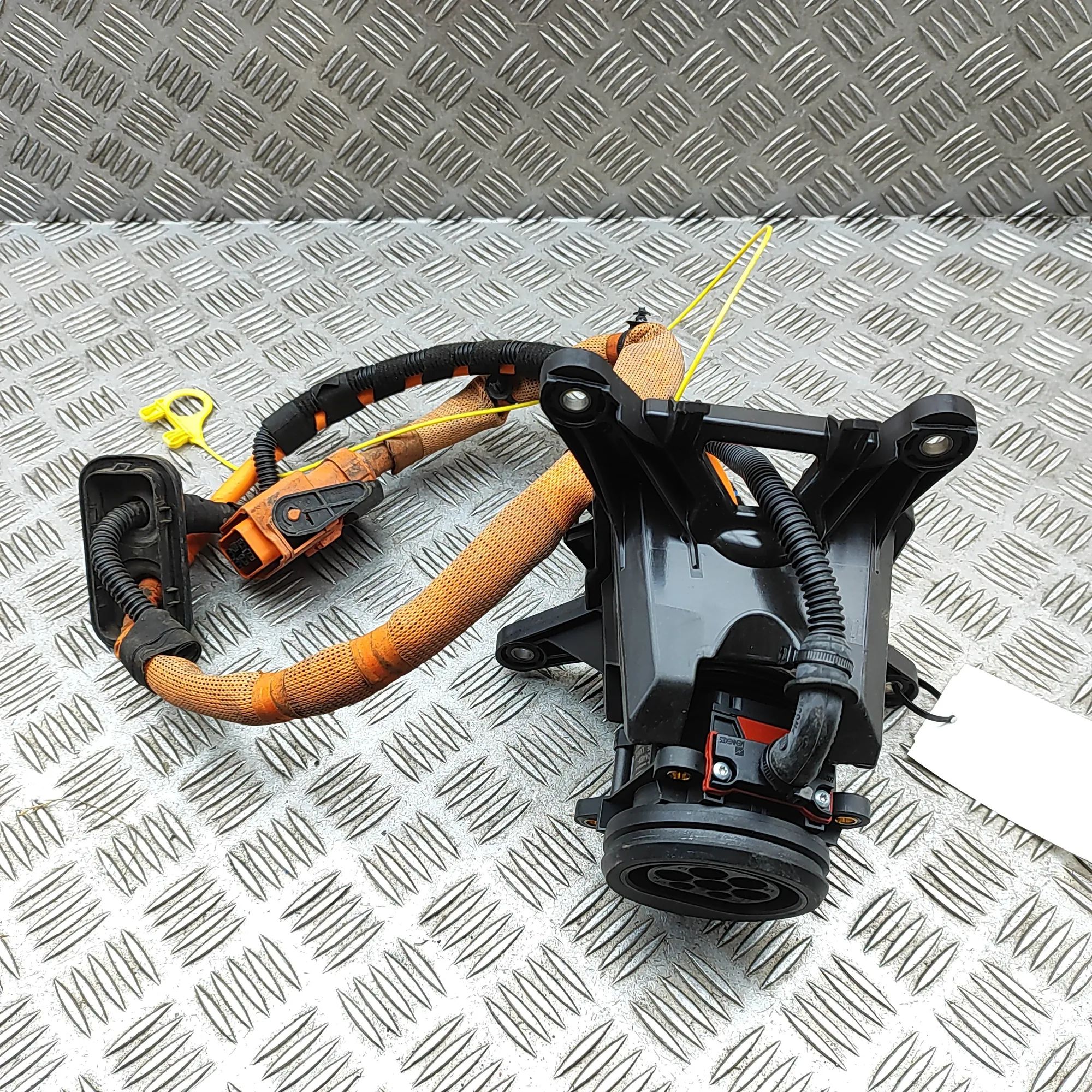Volkswagen Touareg Battery Charging Cable 760915651A, 4M0915950A, 760971676 Battery Charg...