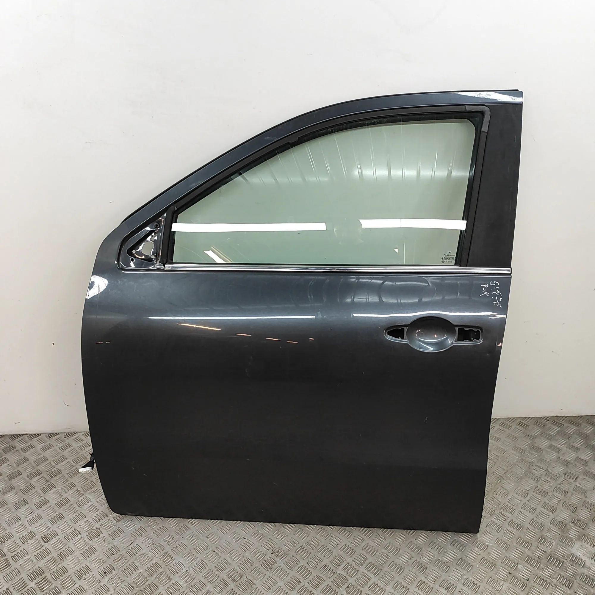 Mercedes-Benz A (W176) Front Left Door A4707206300 Front Left Door MERCEDES-BENZ X (Cl...