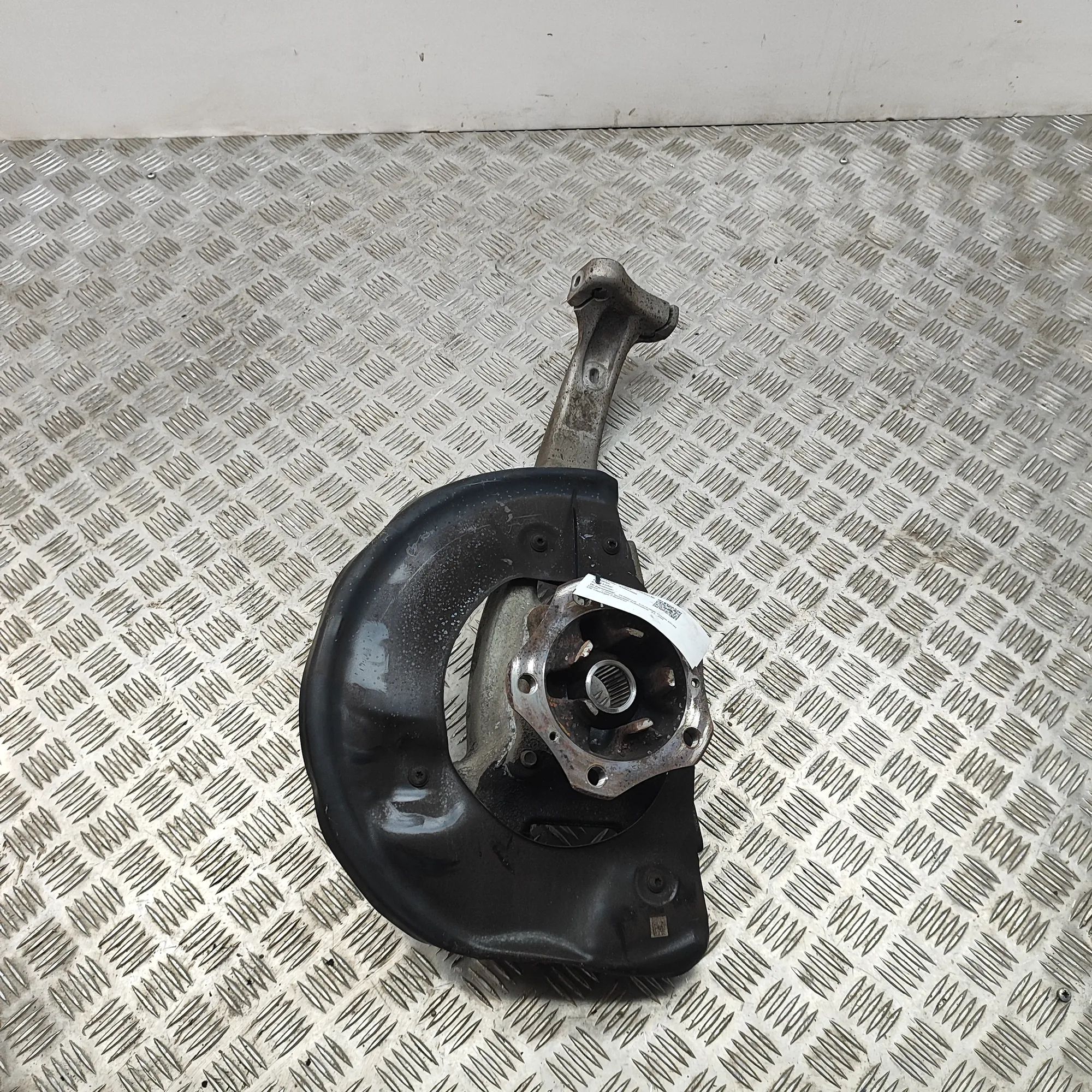 Porsche Cayenne Front Left Wheel Hub