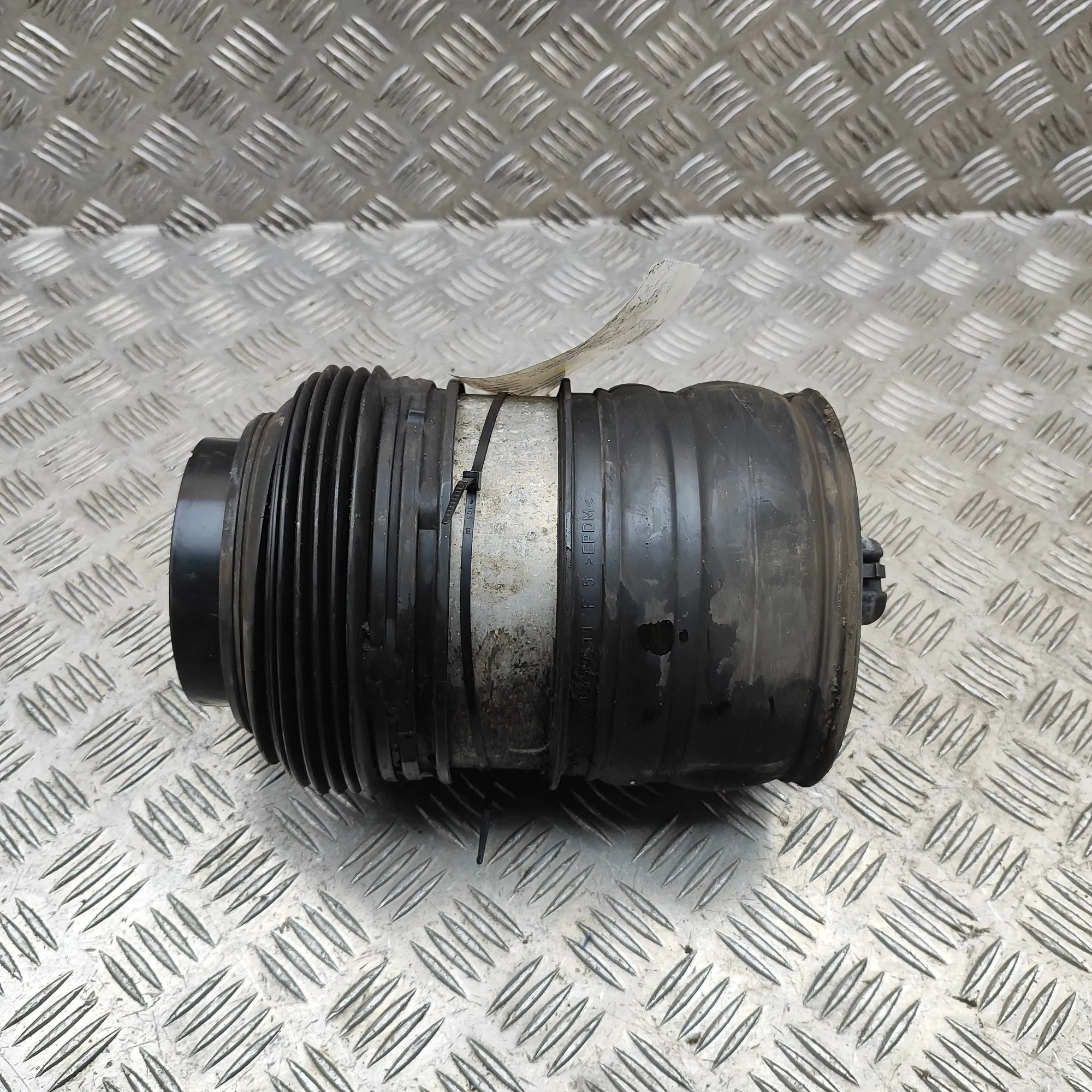 Mercedes-Benz EQS (V297 / X296) Rear Right Air Suspension Spring Bag A2973203601 Rear Right Air Suspension Spring Ba...