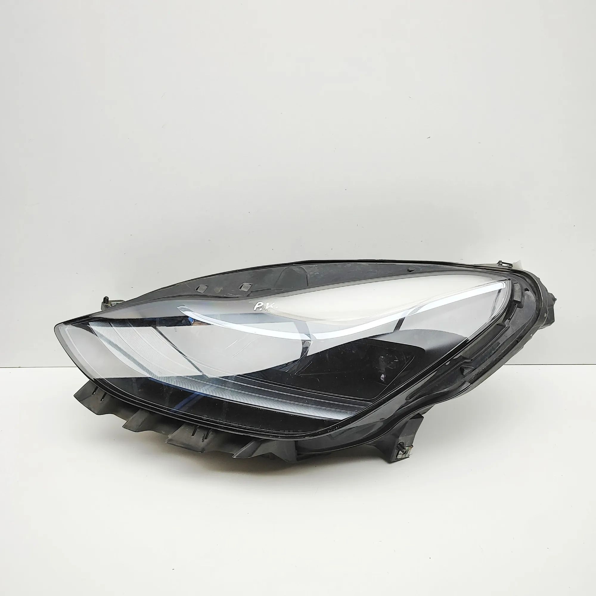 Tesla Model Y Front Left Headlight 1532925-02-C, 1514952-00-D Front Left Headlight...