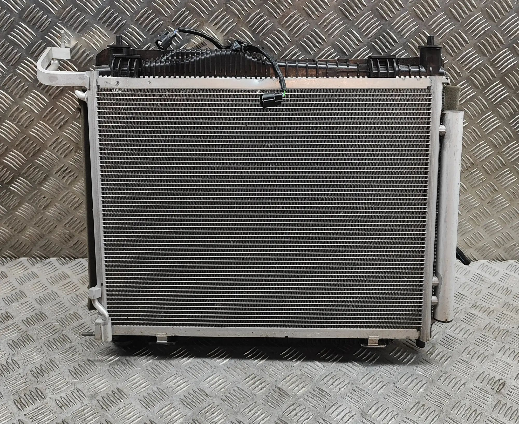 Ford Puma Cooling Radiator Pack L1BG-8C607-A, M1BG-8C607-B, H1BH-19710-AC, H1BG...