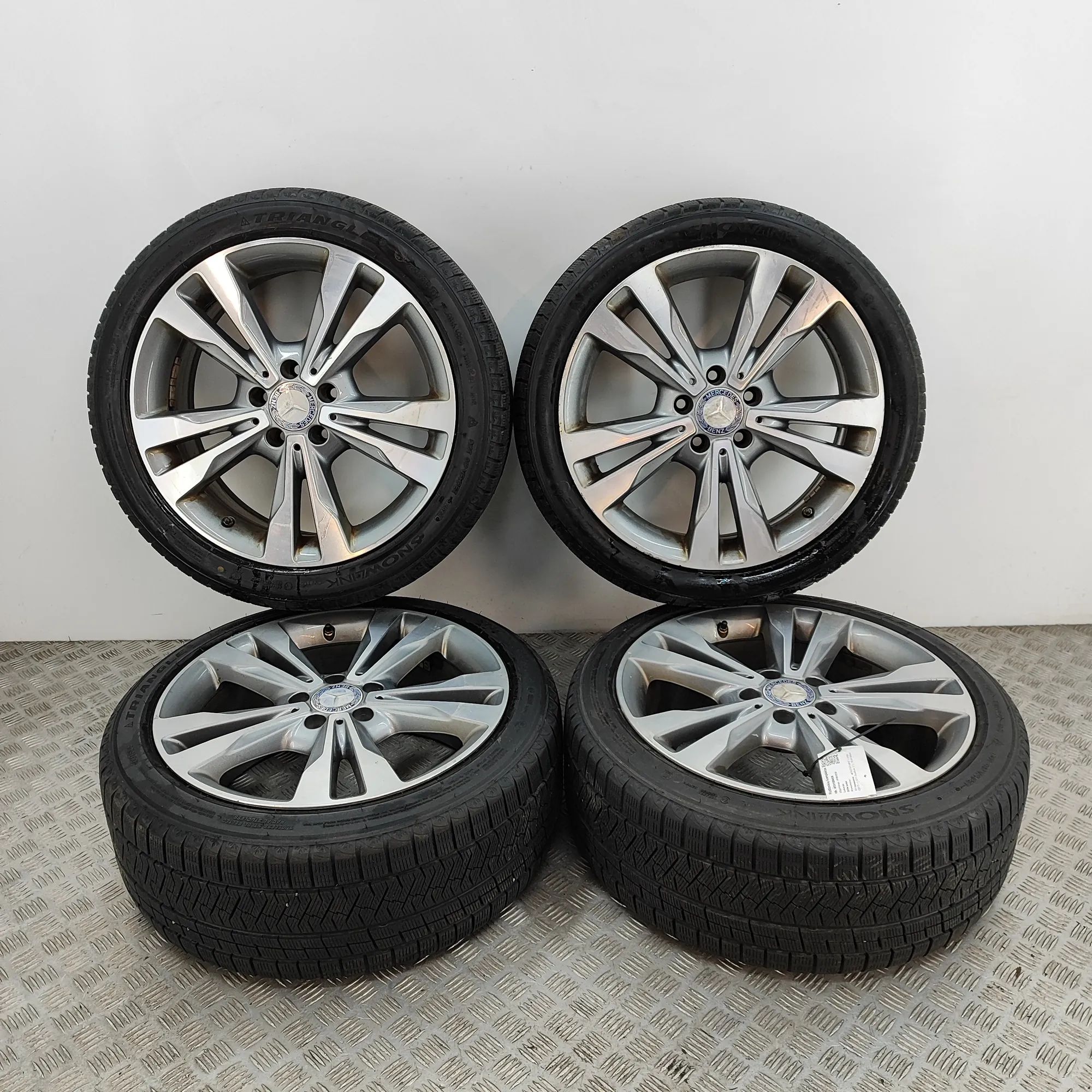 Mercedes-Benz A (W176) Alloy Wheel Set A2054012902 Alloy Wheel Set MERCEDES-BENZ C-CLA...