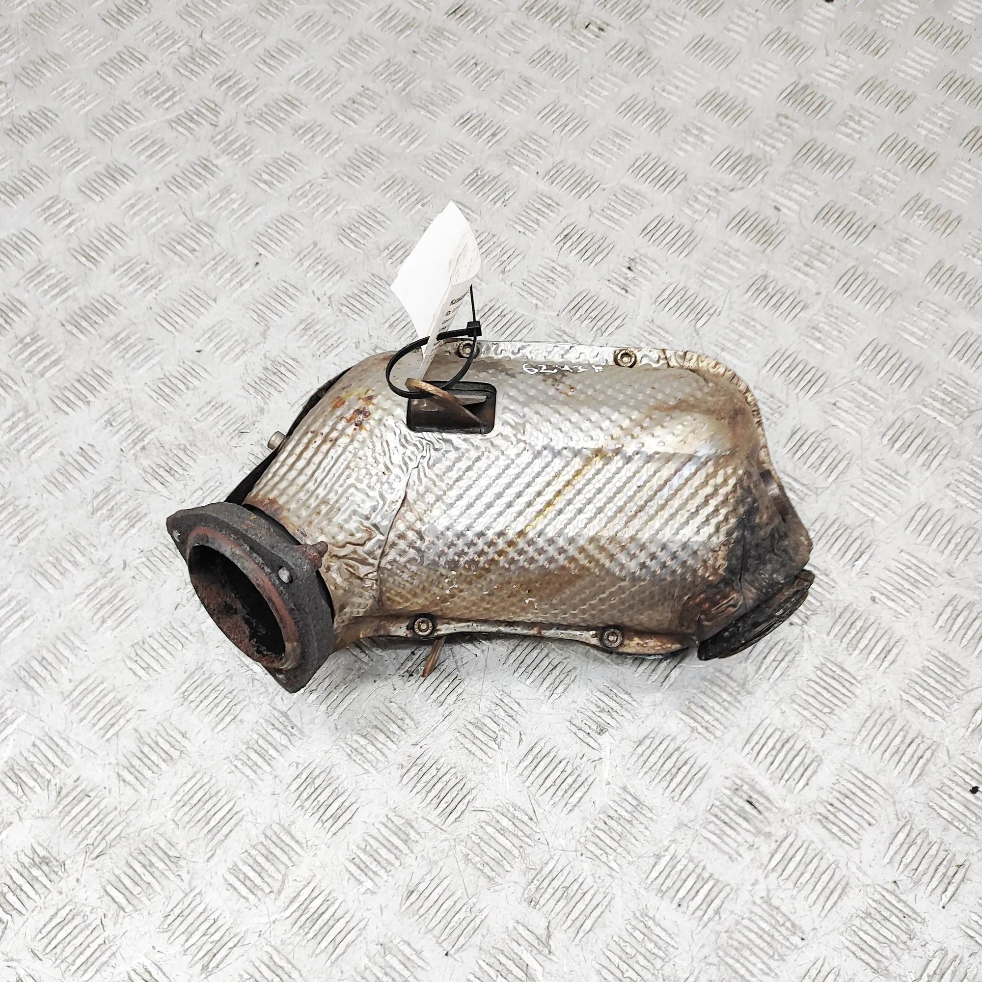 Maserati Ghibli Catalyst Converter 670031098 Catalyst Converter MASERATI GHIBLI (M...