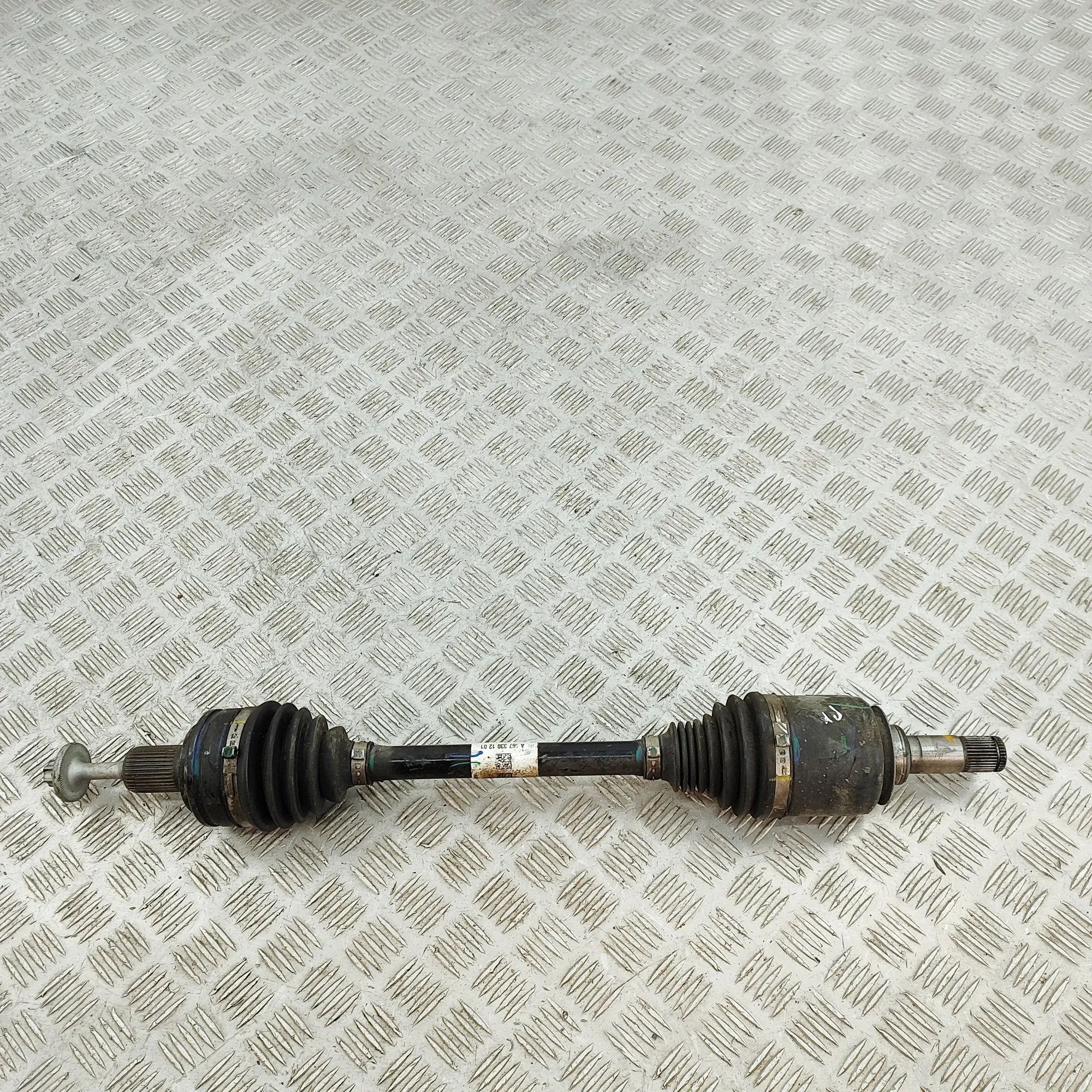 Mercedes-Benz GLE (W167) Front Left Driveshaft A1673301201 Front Left Driveshaft MERCEDES-BENZ...