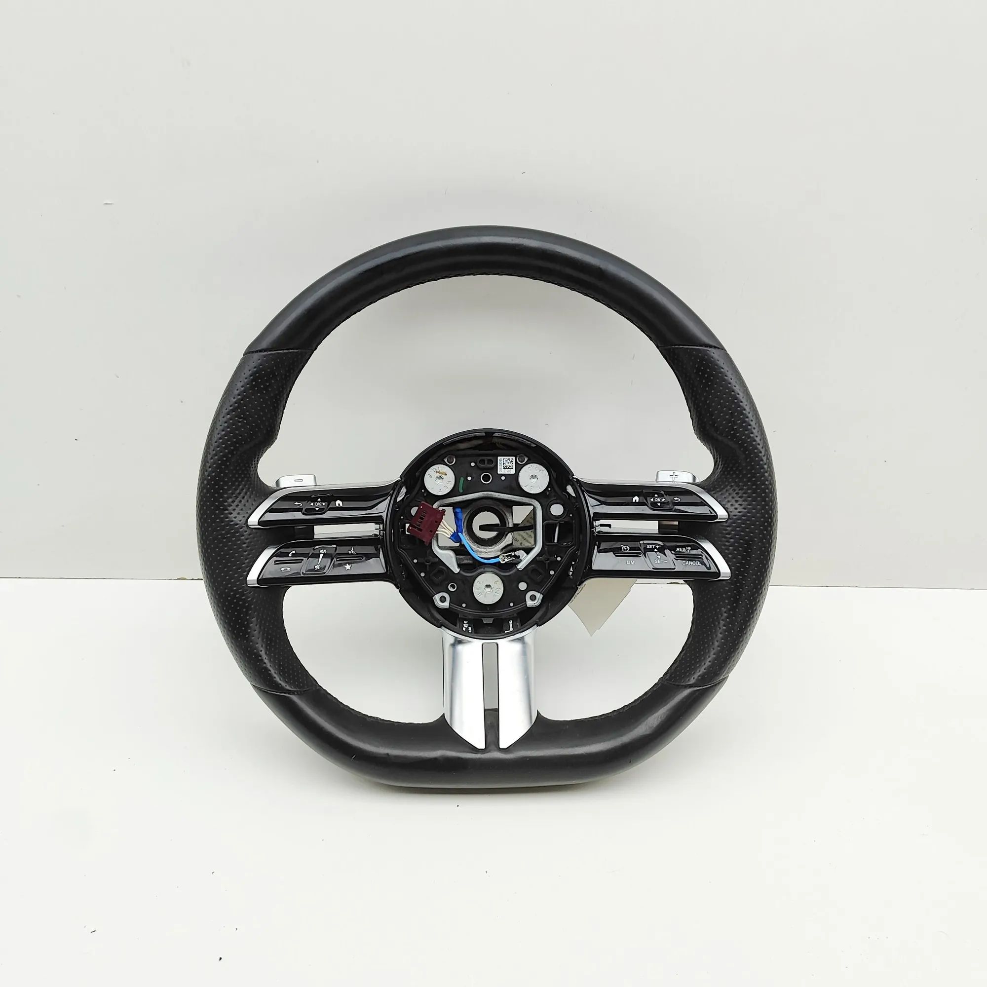 Mercedes-Benz A (W177) steering wheel 647522700D, A0004606011 Steering Wheel MERCEDES...
