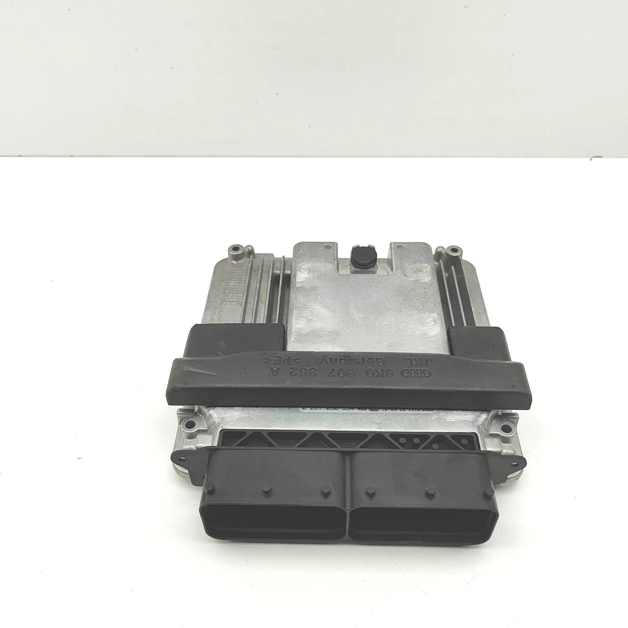 Porsche Macan Engine Control Unit