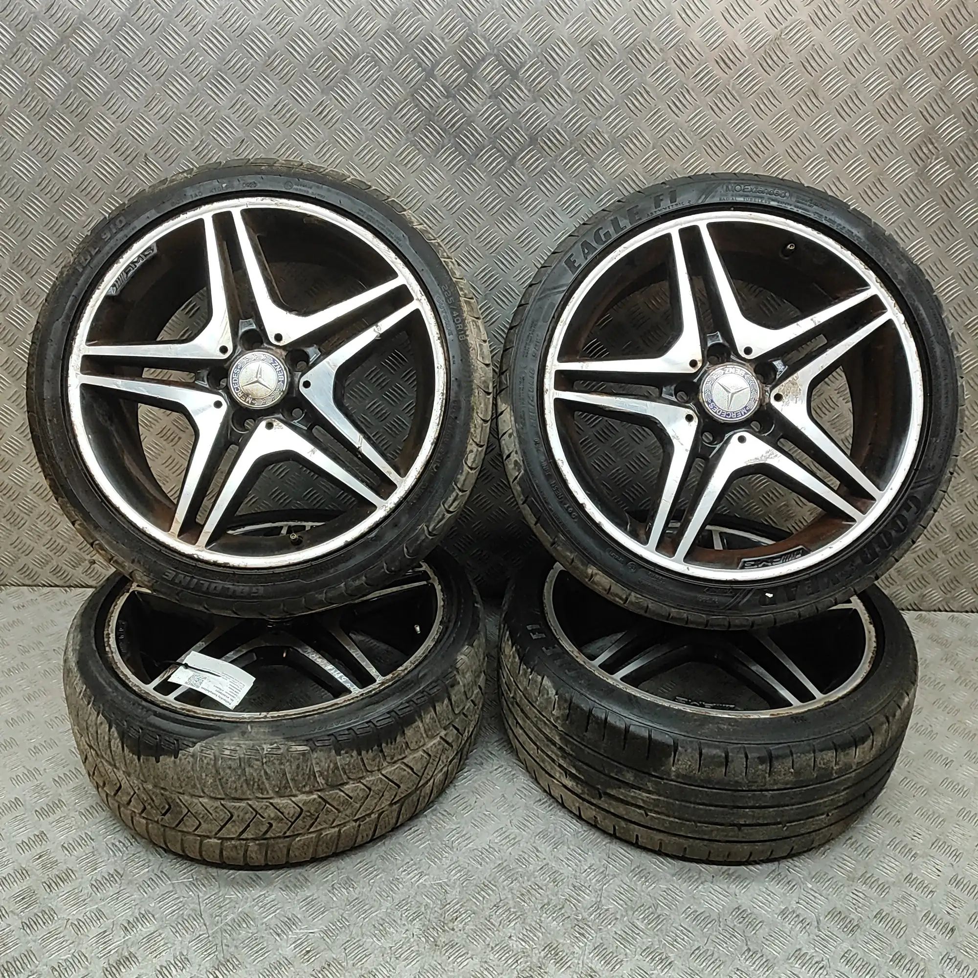 Mercedes-Benz CLA (C117) Alloy Wheel Set A1764010302 Alloy Wheel Set MERCEDES-BENZ CLA (...